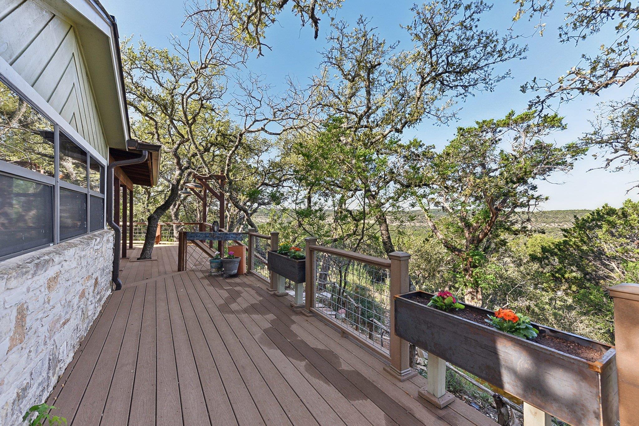 101 Mesa Dr, Wimberley, TX 78676