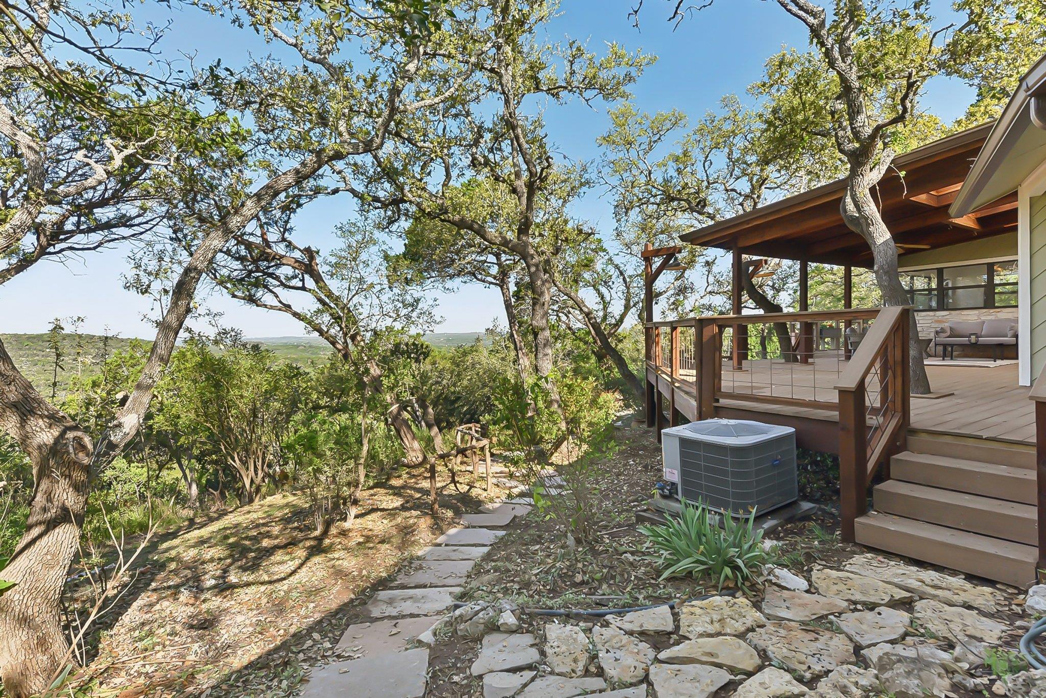101 Mesa Dr, Wimberley, TX 78676