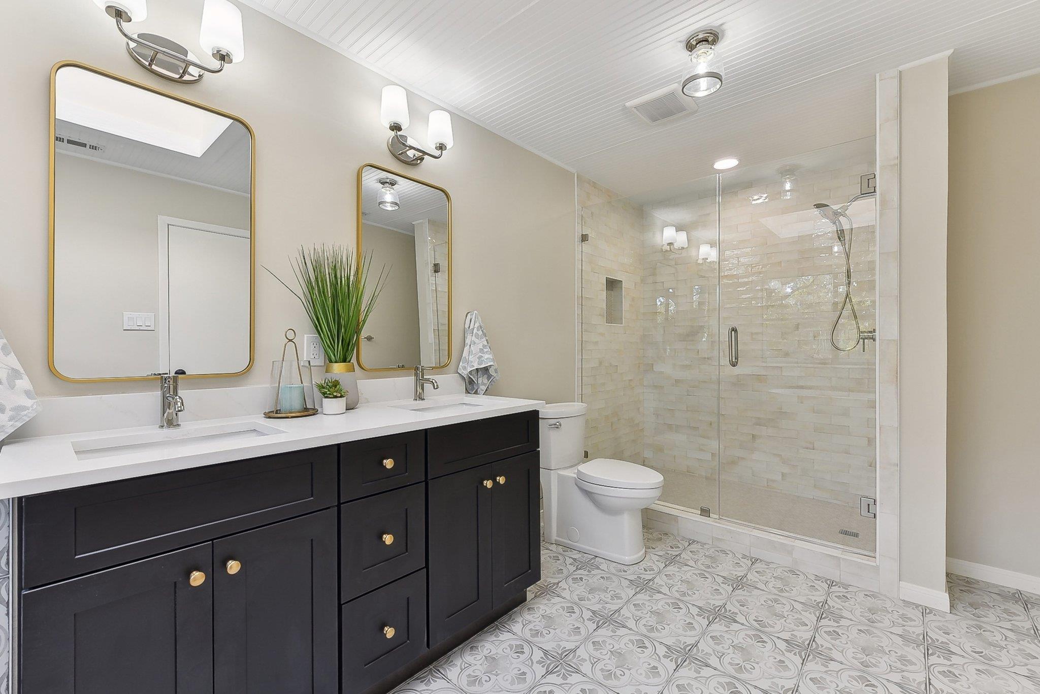 101 Mesa Dr, Wimberley, TX 78676