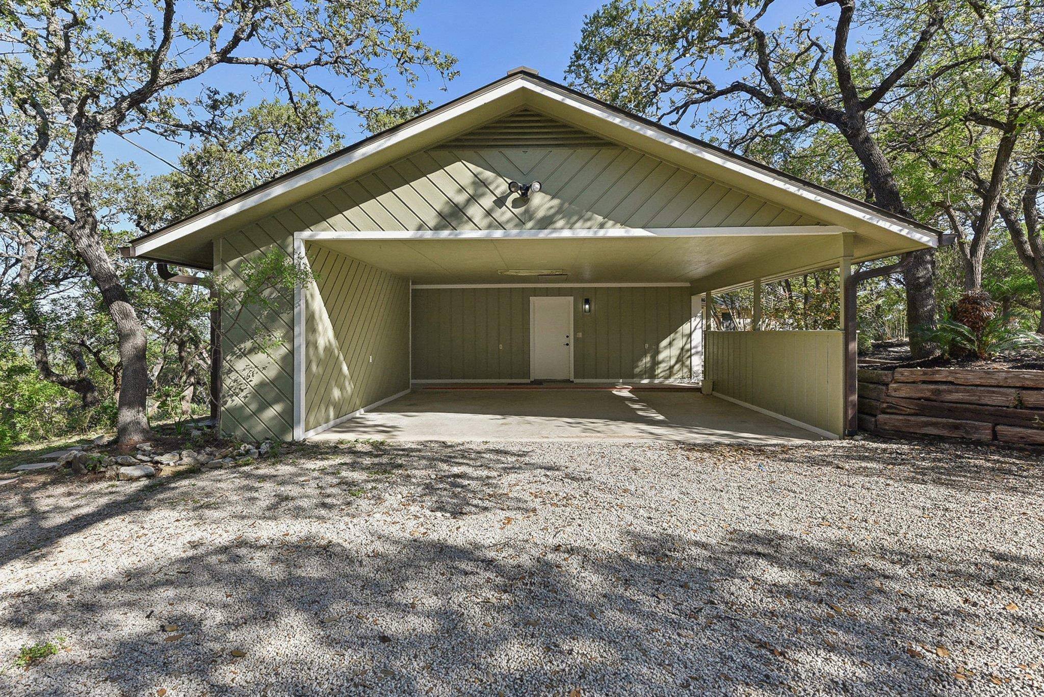 101 Mesa Dr, Wimberley, TX 78676