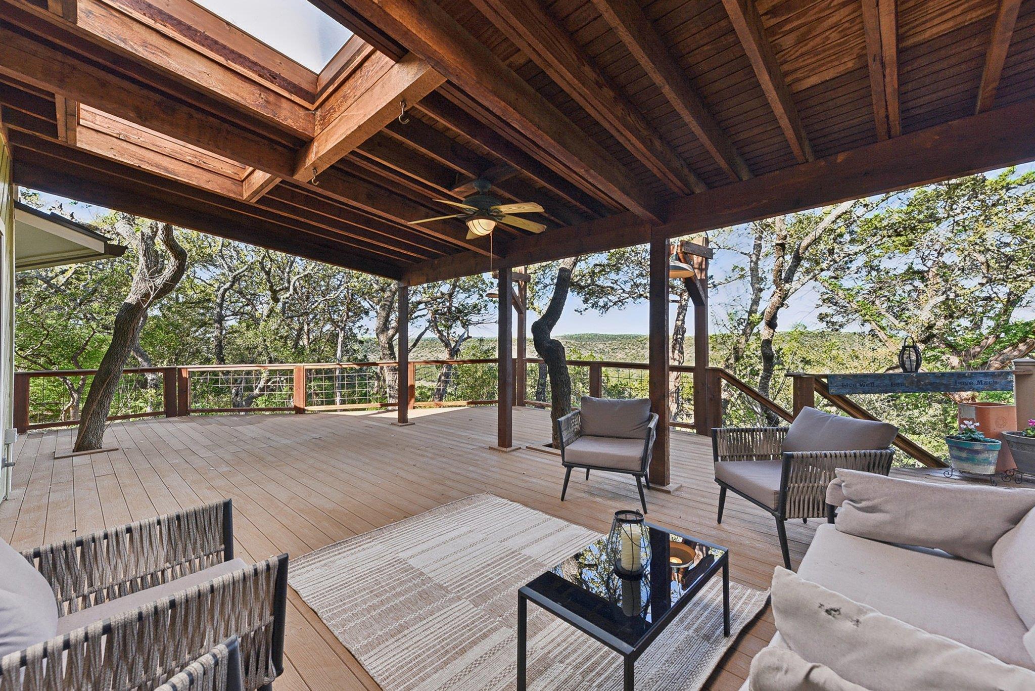 101 Mesa Dr, Wimberley, TX 78676