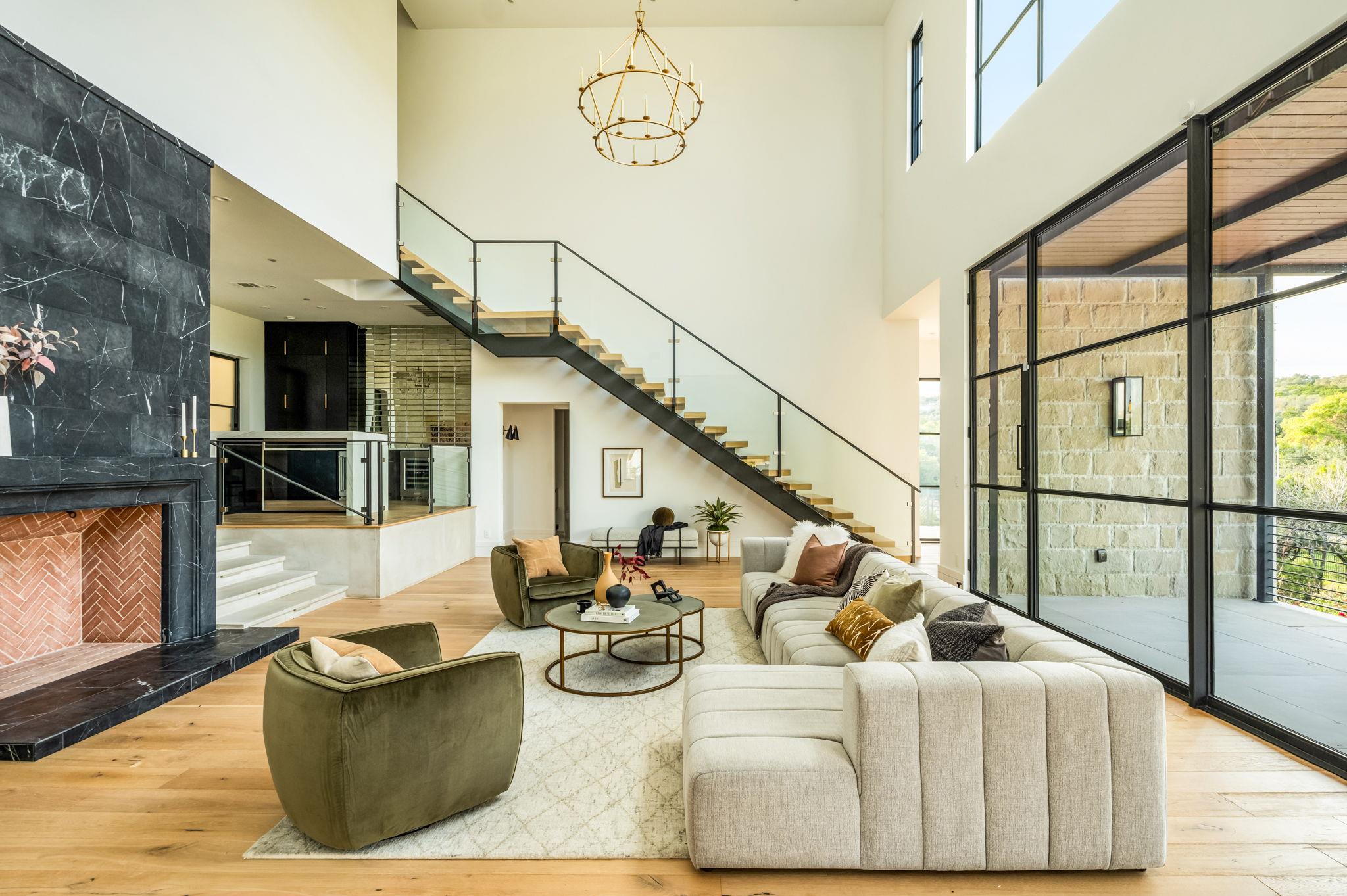 2701 Toro Canyon Rd # B, Austin, TX 78746