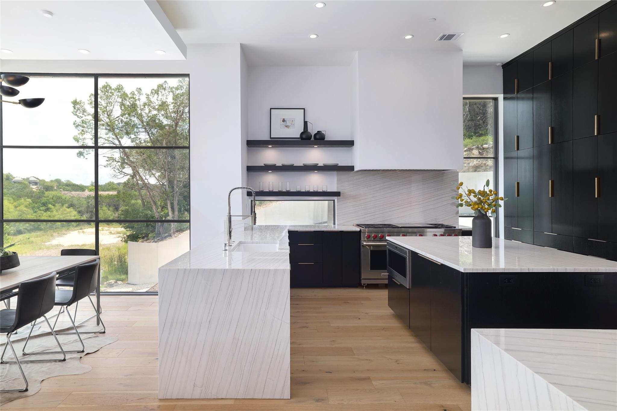 2701 Toro Canyon Rd # B, Austin, TX 78746