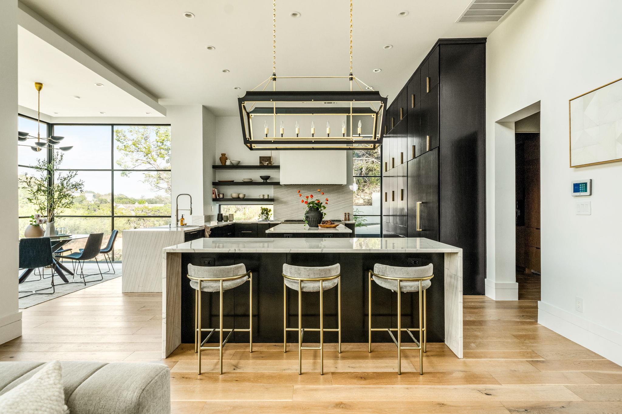 2701 Toro Canyon Rd # B, Austin, TX 78746