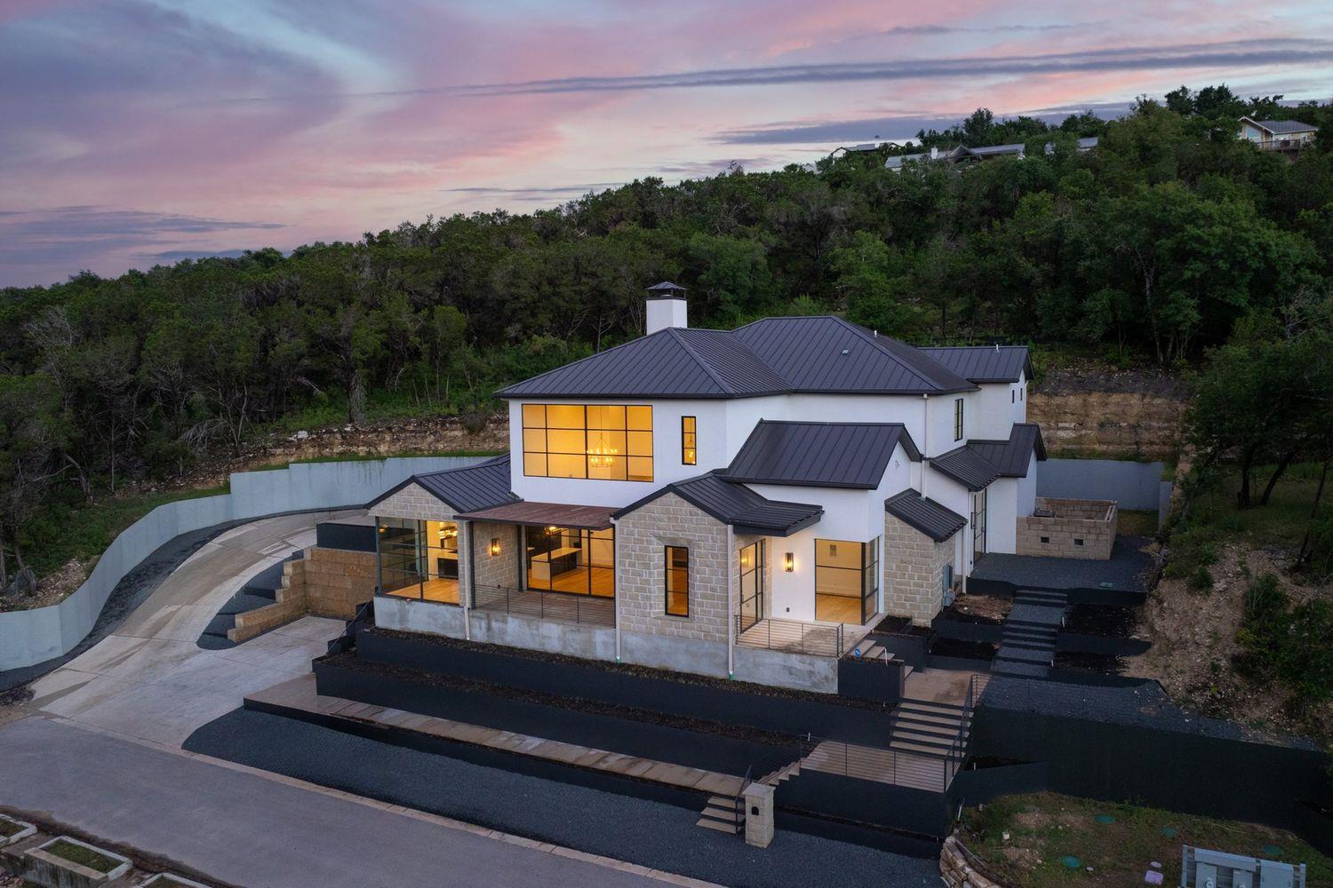 2701 Toro Canyon Rd # B, Austin, TX 78746