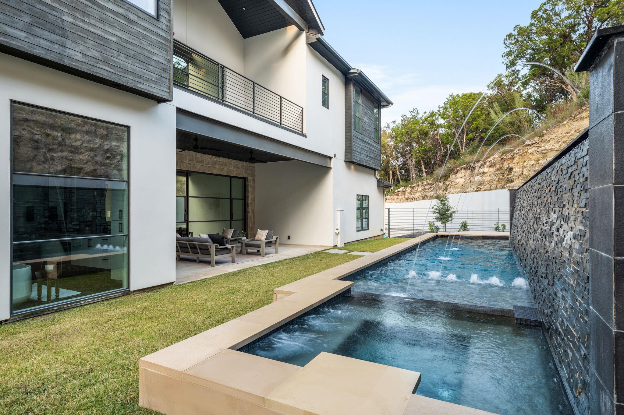 2701 Toro Canyon Rd # B, Austin, TX 78746