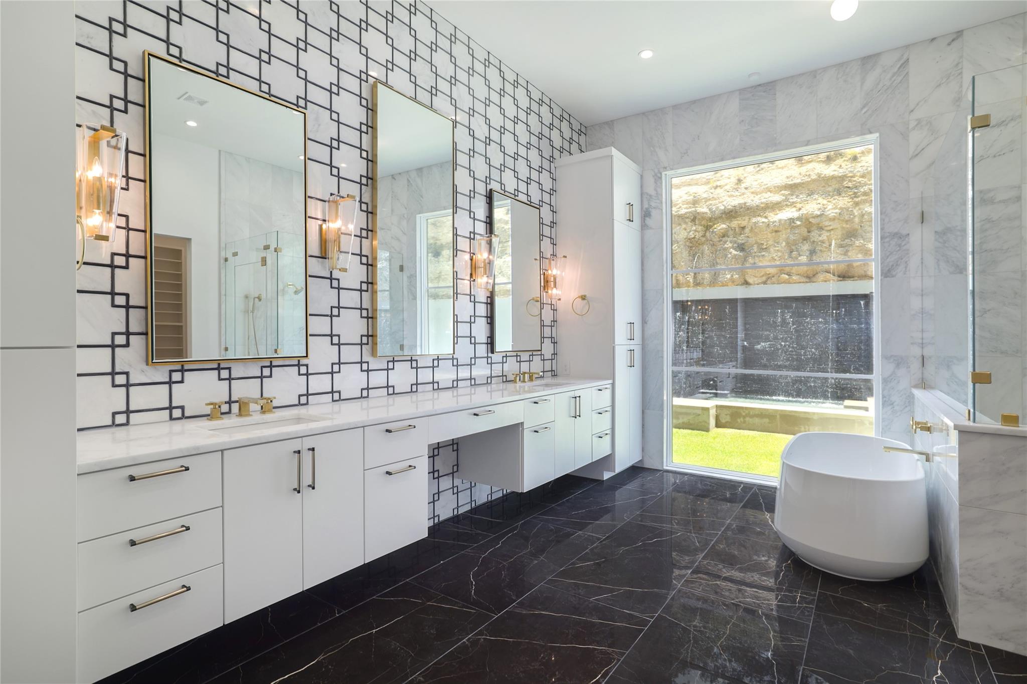 2701 Toro Canyon Rd # B, Austin, TX 78746