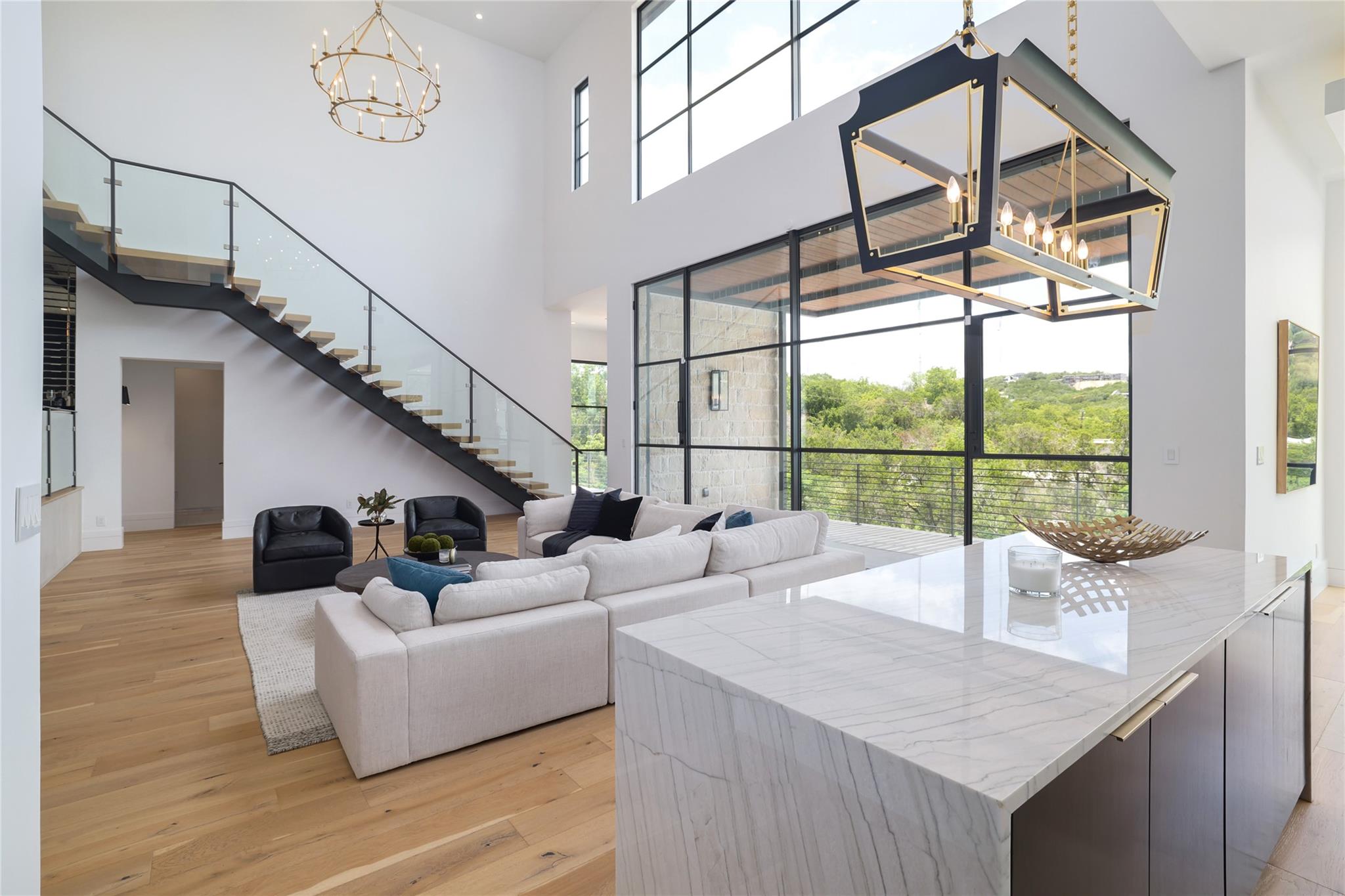 2701 Toro Canyon Rd # B, Austin, TX 78746