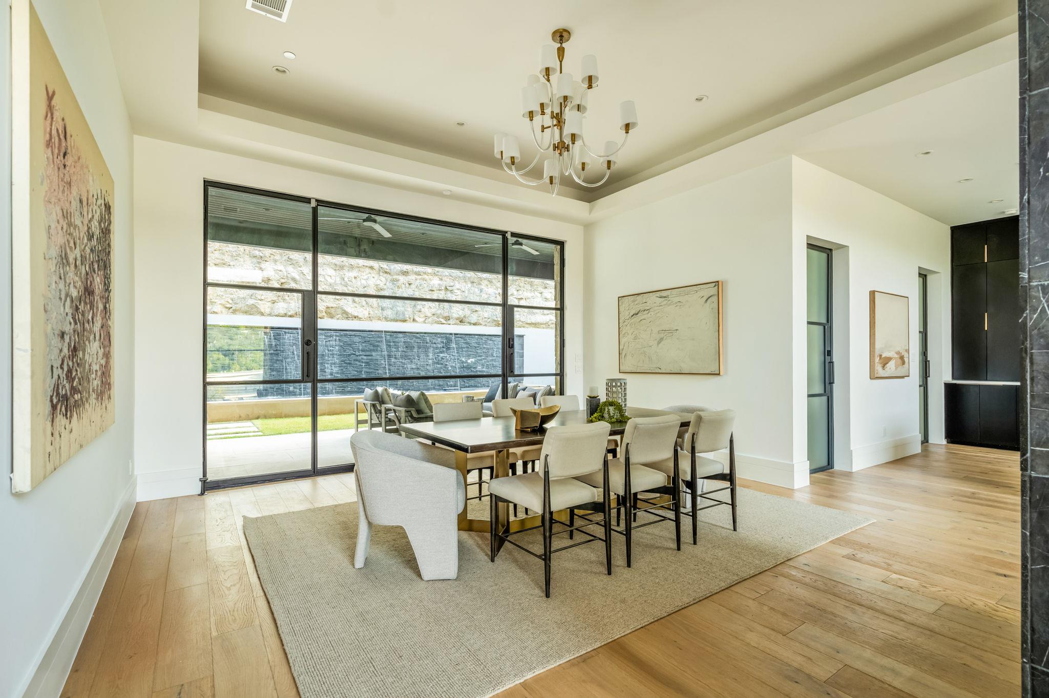 2701 Toro Canyon Rd # B, Austin, TX 78746