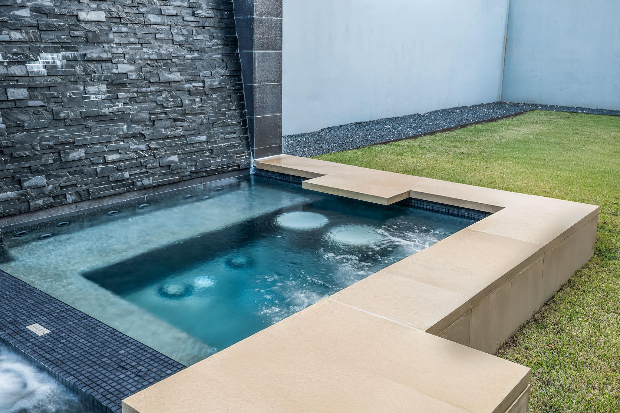 2701 Toro Canyon Rd # B, Austin, TX 78746