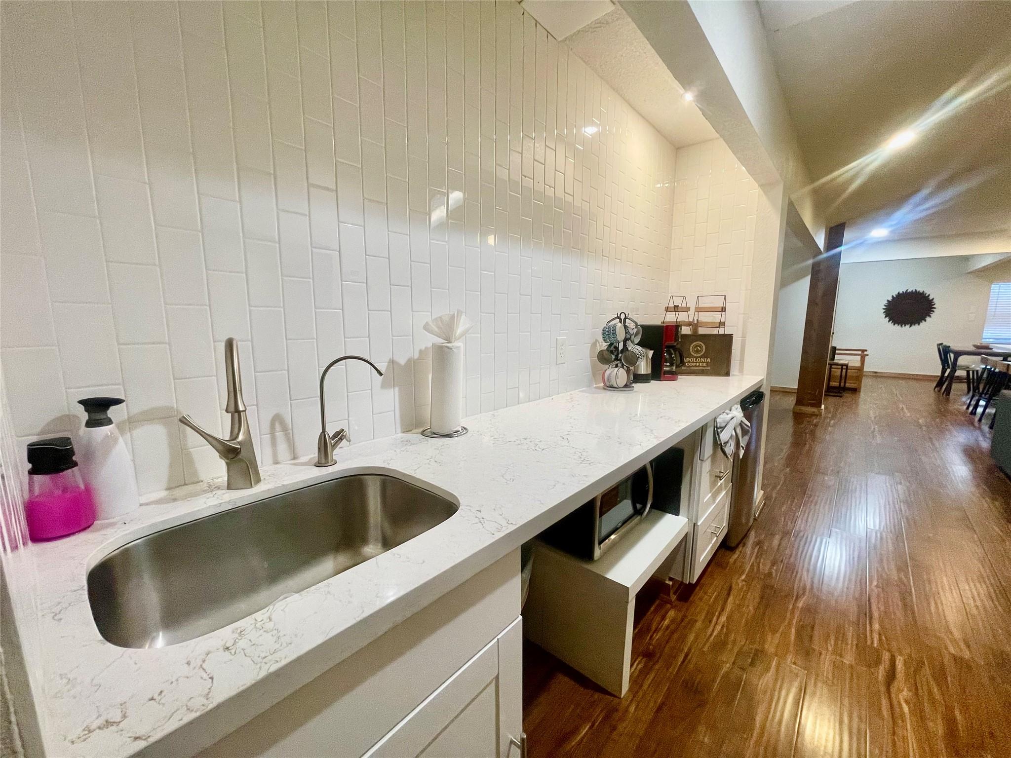 17357 W Beach Rd, Austin, TX 78734