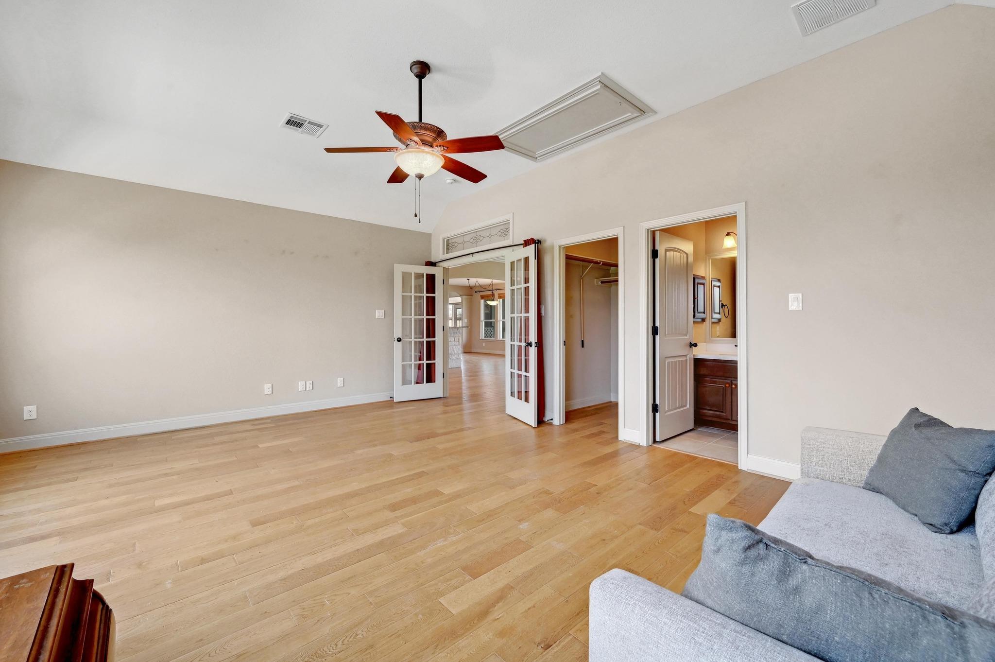 100 Prim Rose, Blanco, TX 78606