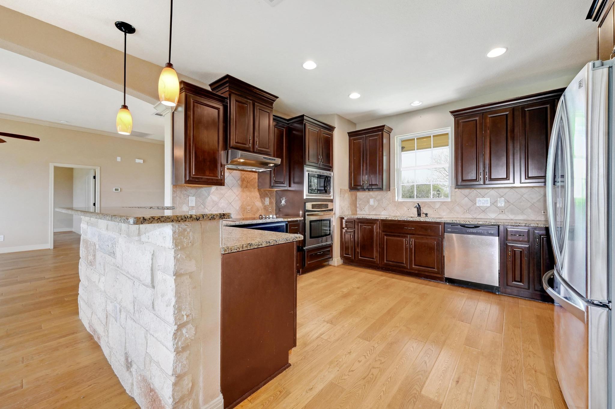 100 Prim Rose, Blanco, TX 78606