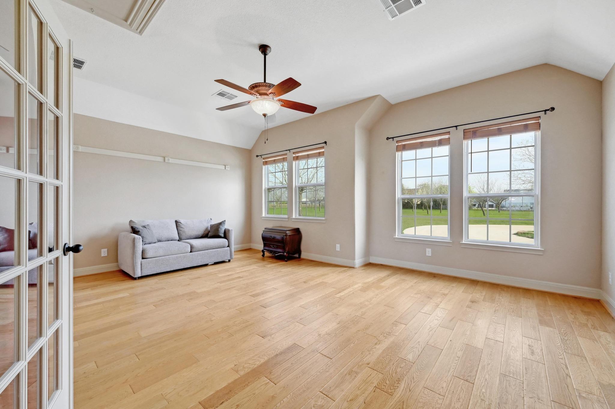 100 Prim Rose, Blanco, TX 78606