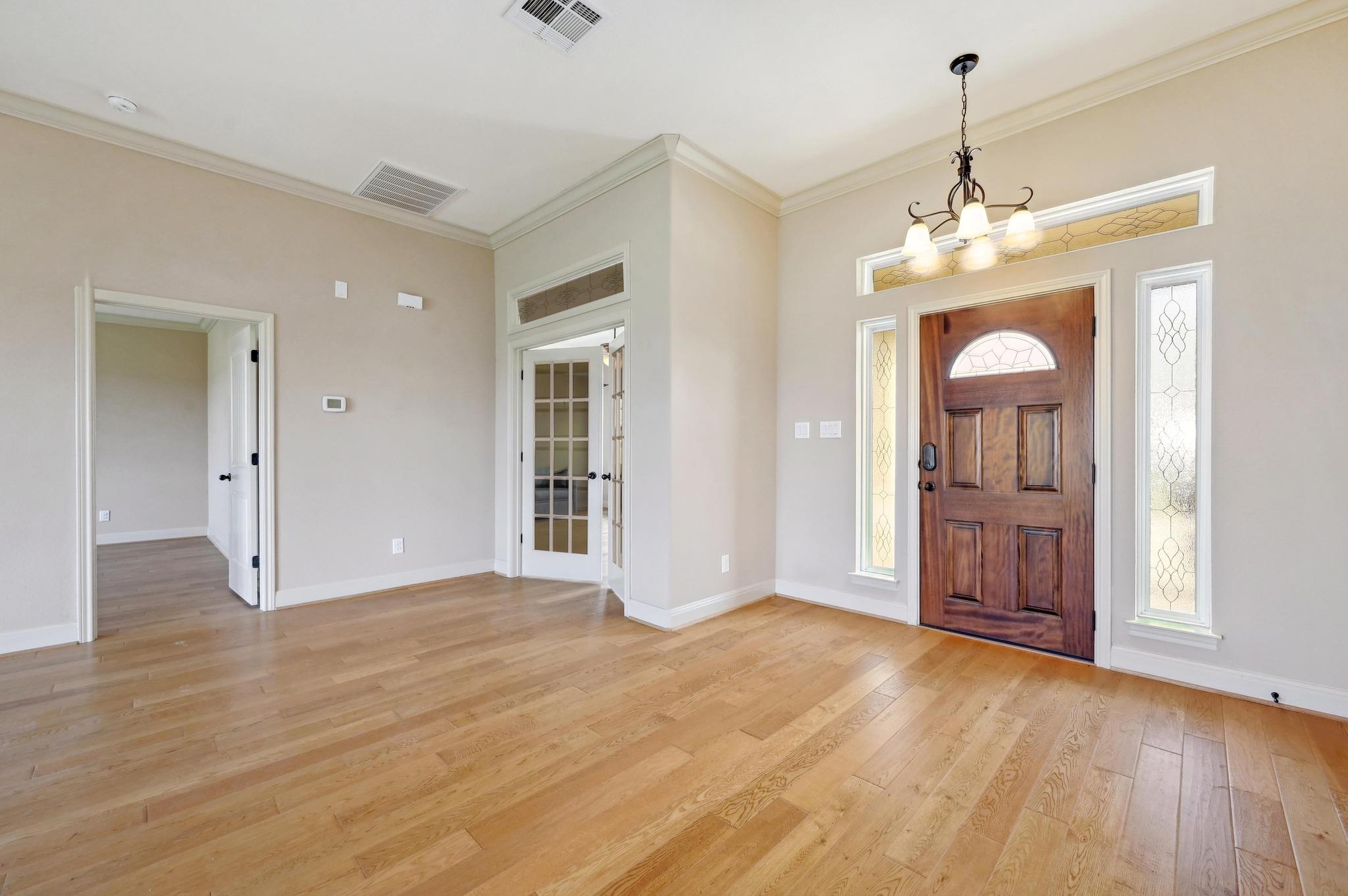 100 Prim Rose, Blanco, TX 78606