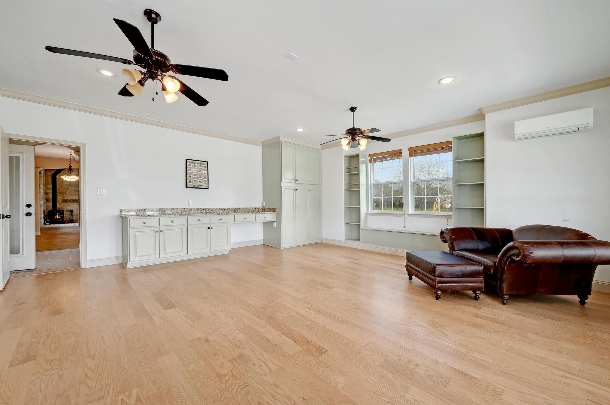 100 Prim Rose, Blanco, TX 78606