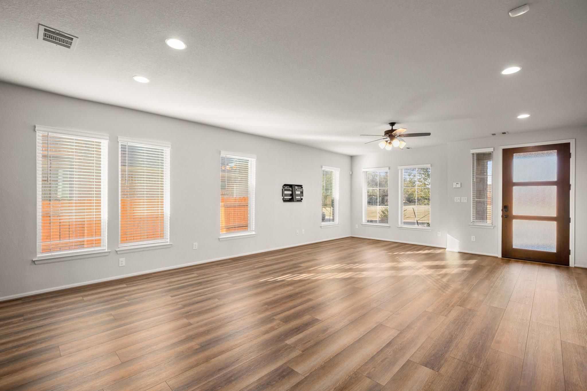 932 Azul Lagoon Dr # 18, Leander, TX 78641