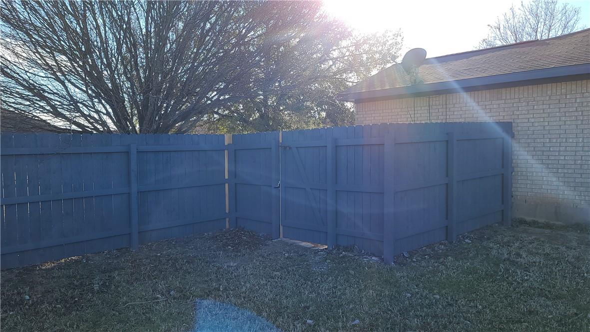 1204 Delia Chappa Ln, Hutto, TX 78634