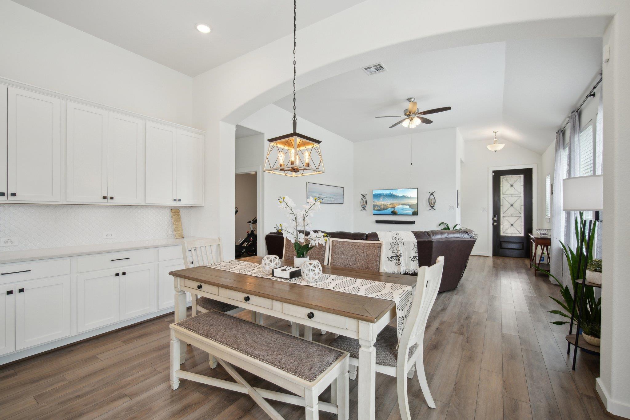 7529 Desert Needle Dr, Lago Vista, TX 78645