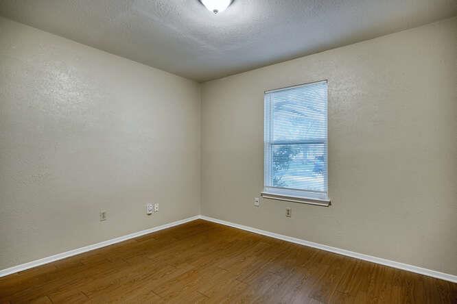 8615 W Ruddington Dr, Austin, TX 78748