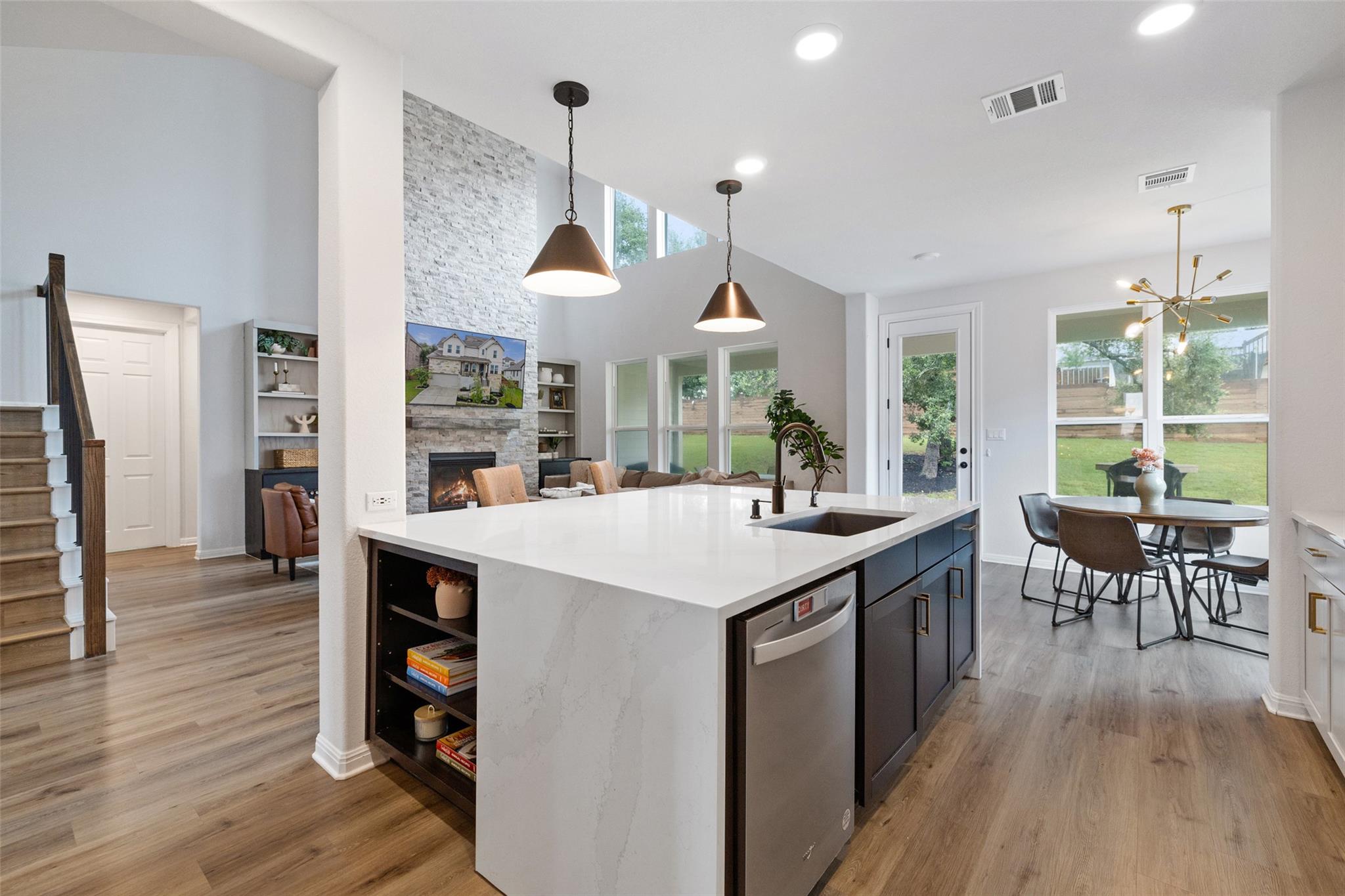 7621 Paruline Dr, Austin, TX 78738
