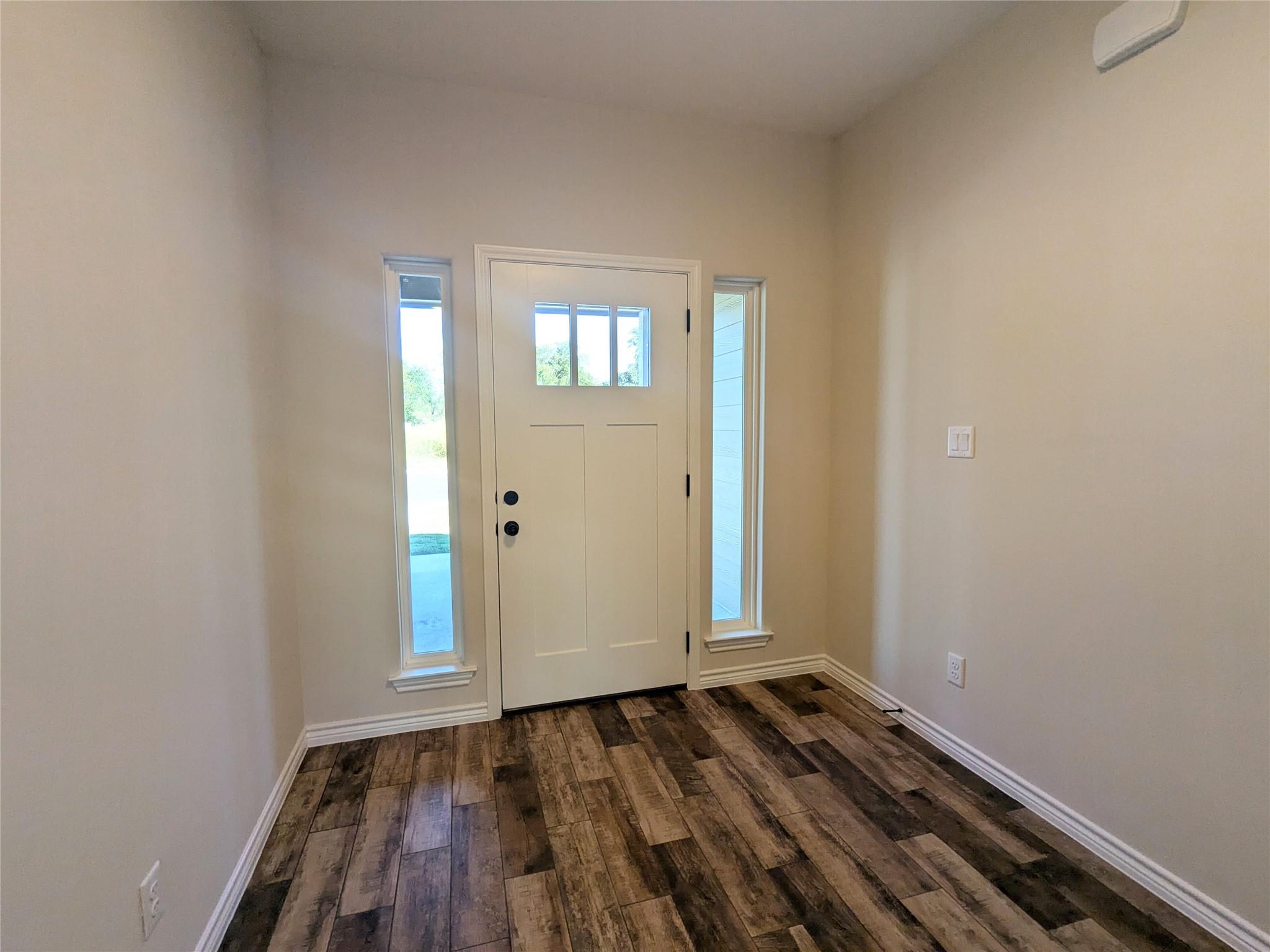 1714 E Avenue G, Lampasas, TX 76550