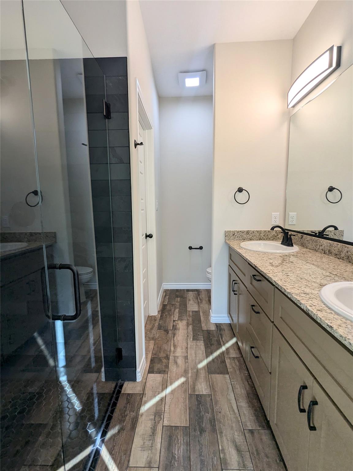 1714 E Avenue G, Lampasas, TX 76550