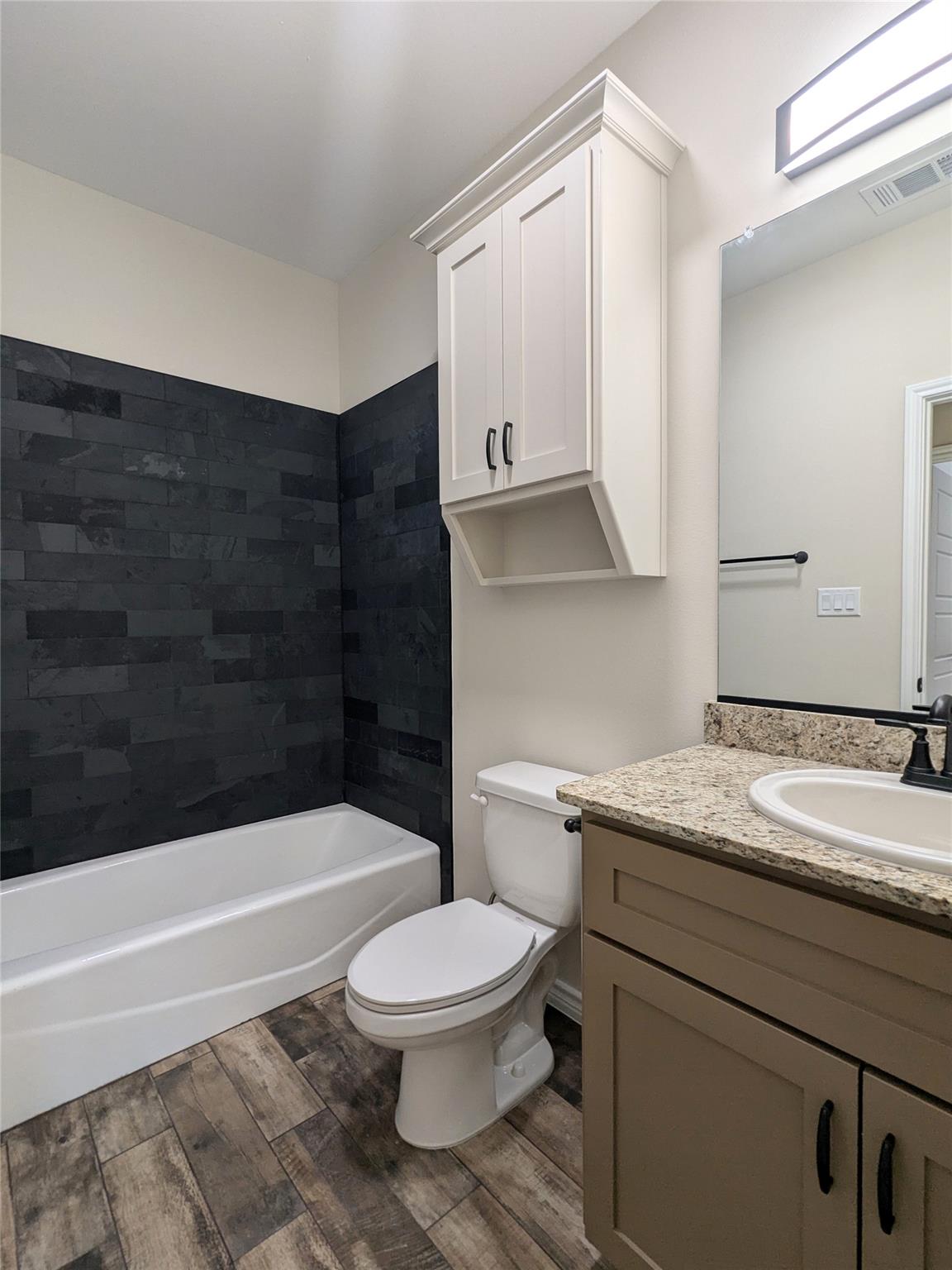 1714 E Avenue G, Lampasas, TX 76550