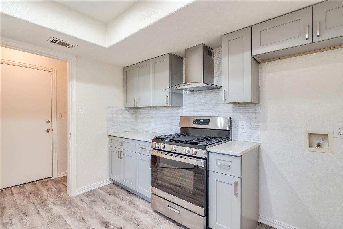 706 WINDSOR Rd, Round Rock, TX 78664