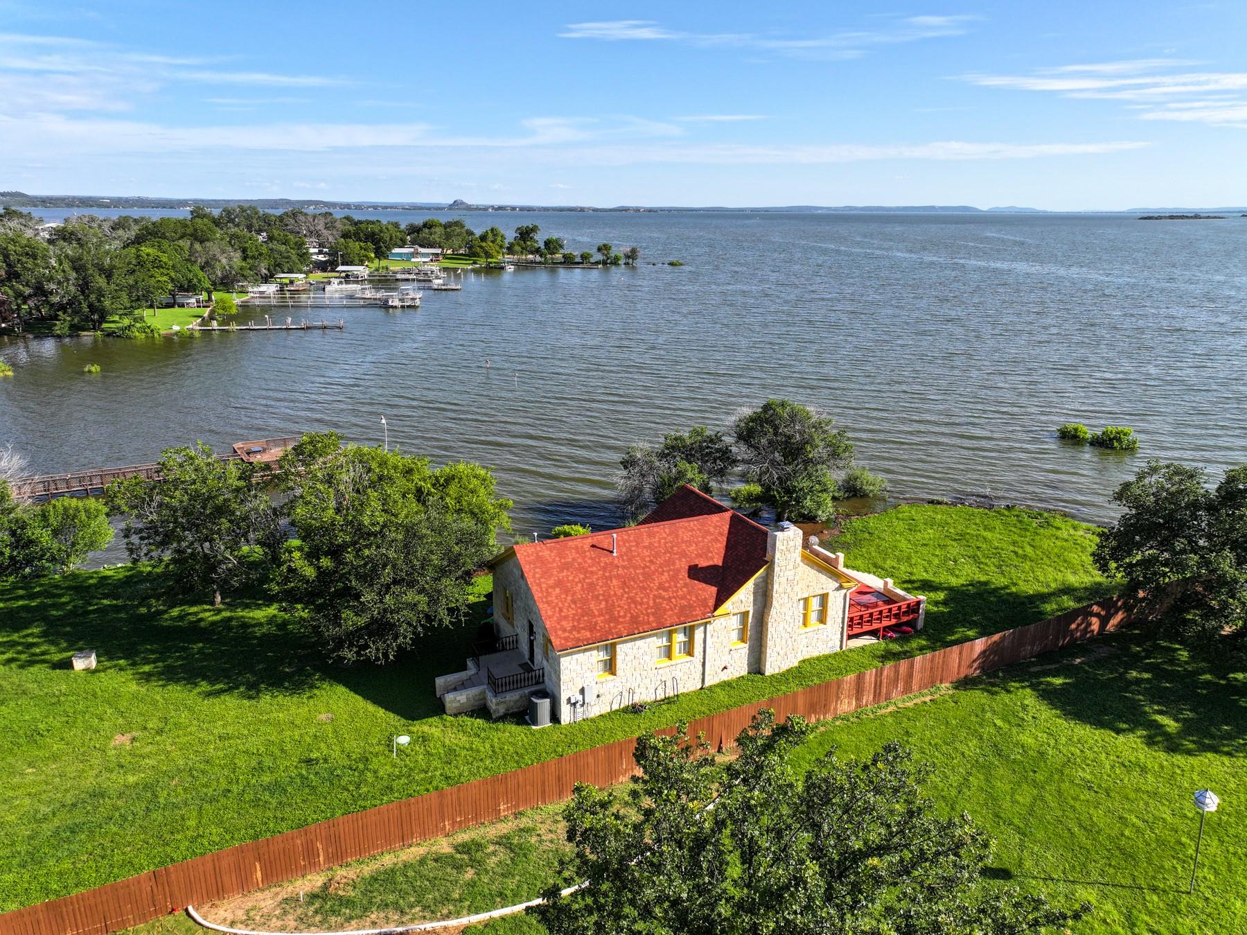 601 Lakewood Dr, Burnet, TX 78611