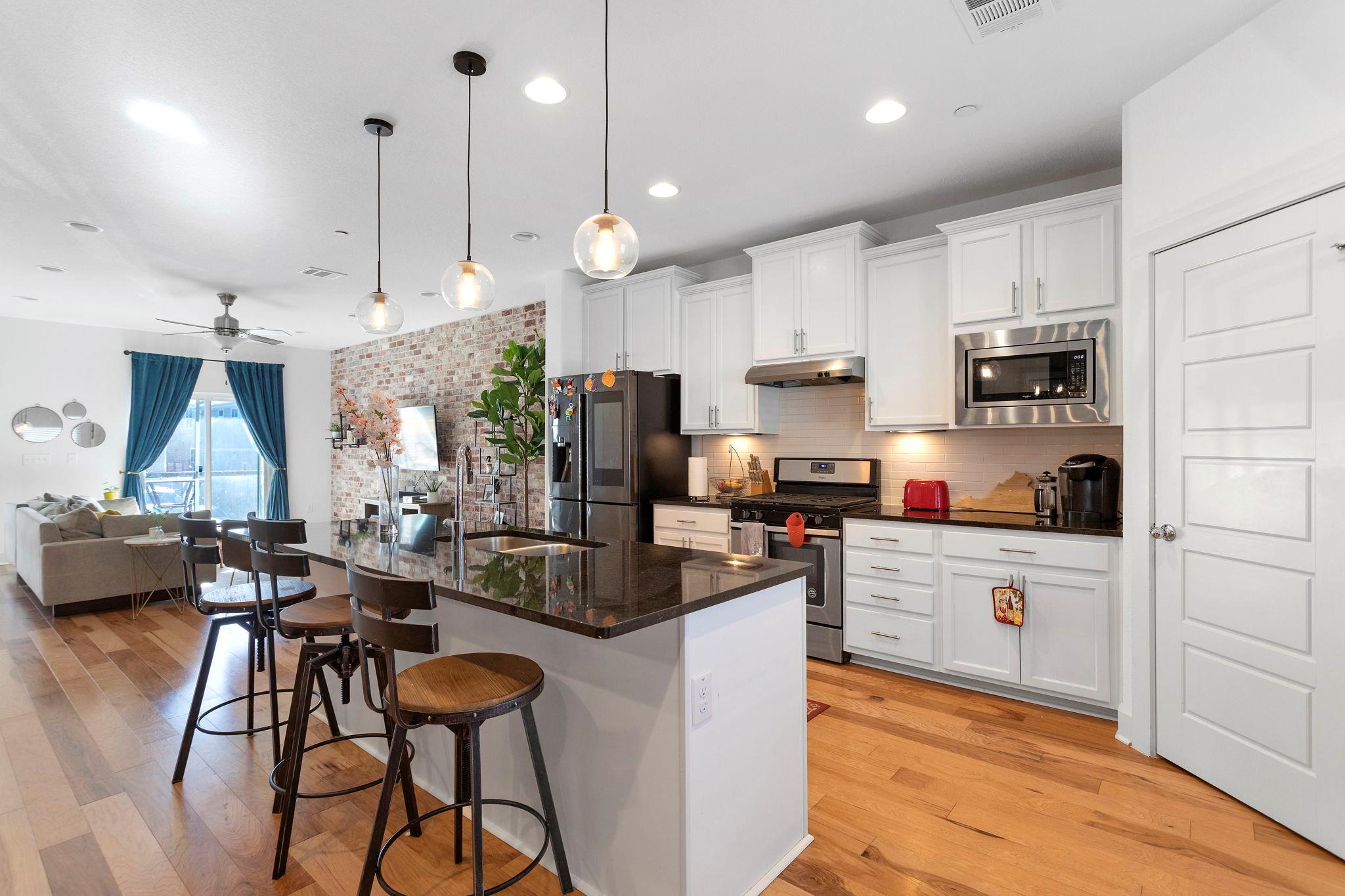 7203 Bassett Ct, Austin, TX 78741