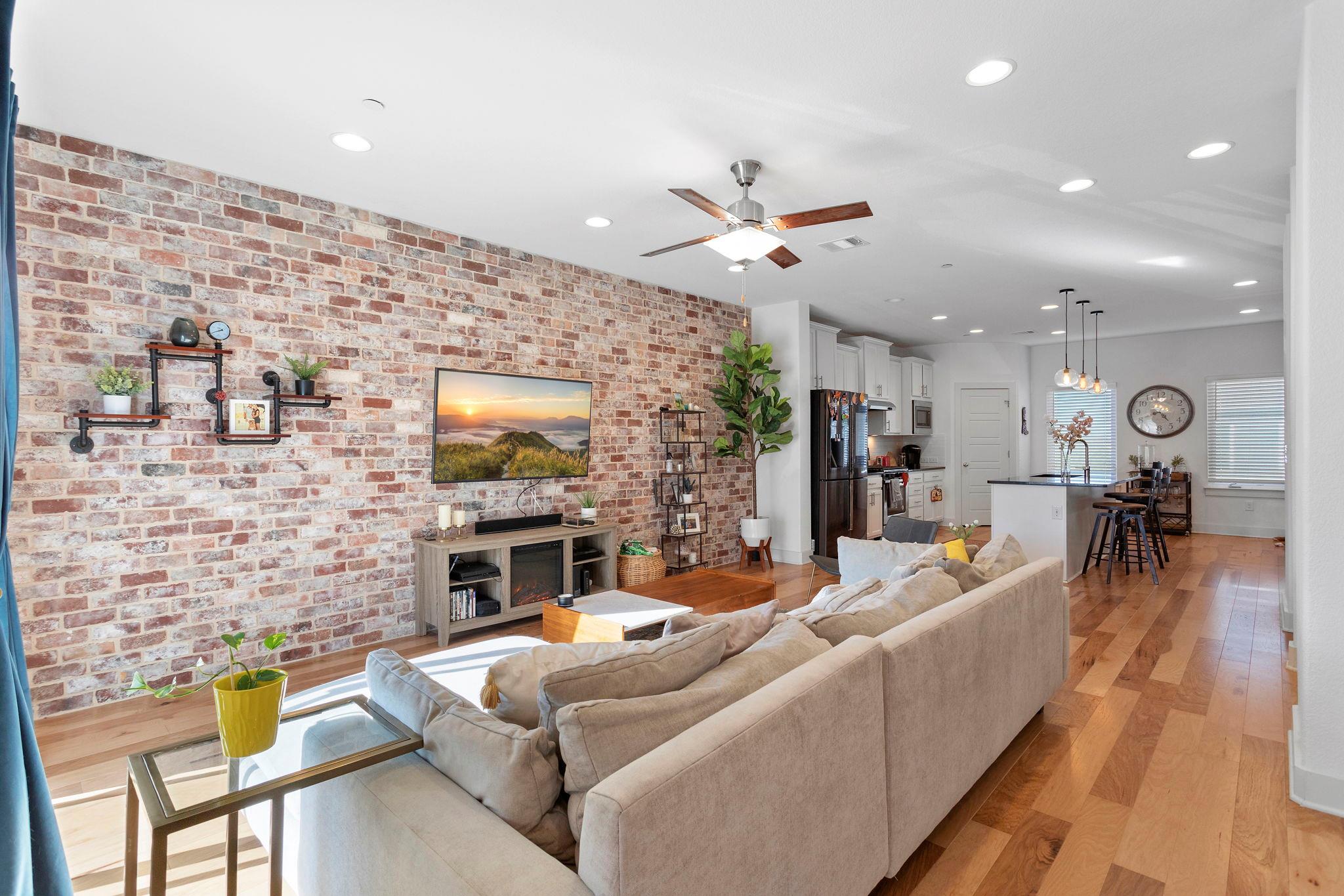 7203 Bassett Ct, Austin, TX 78741