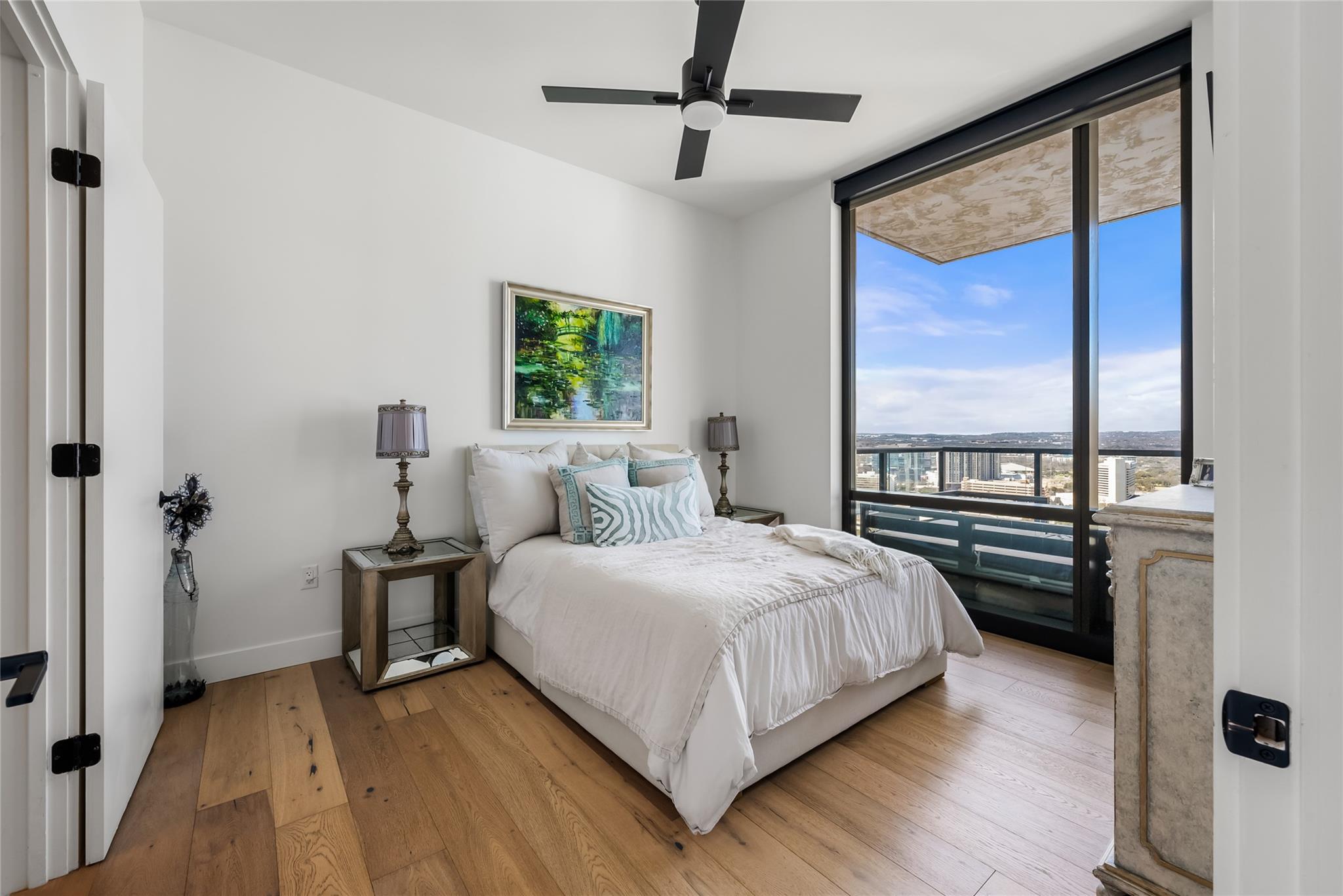 70 Rainey St # 2106, Austin, TX 78701