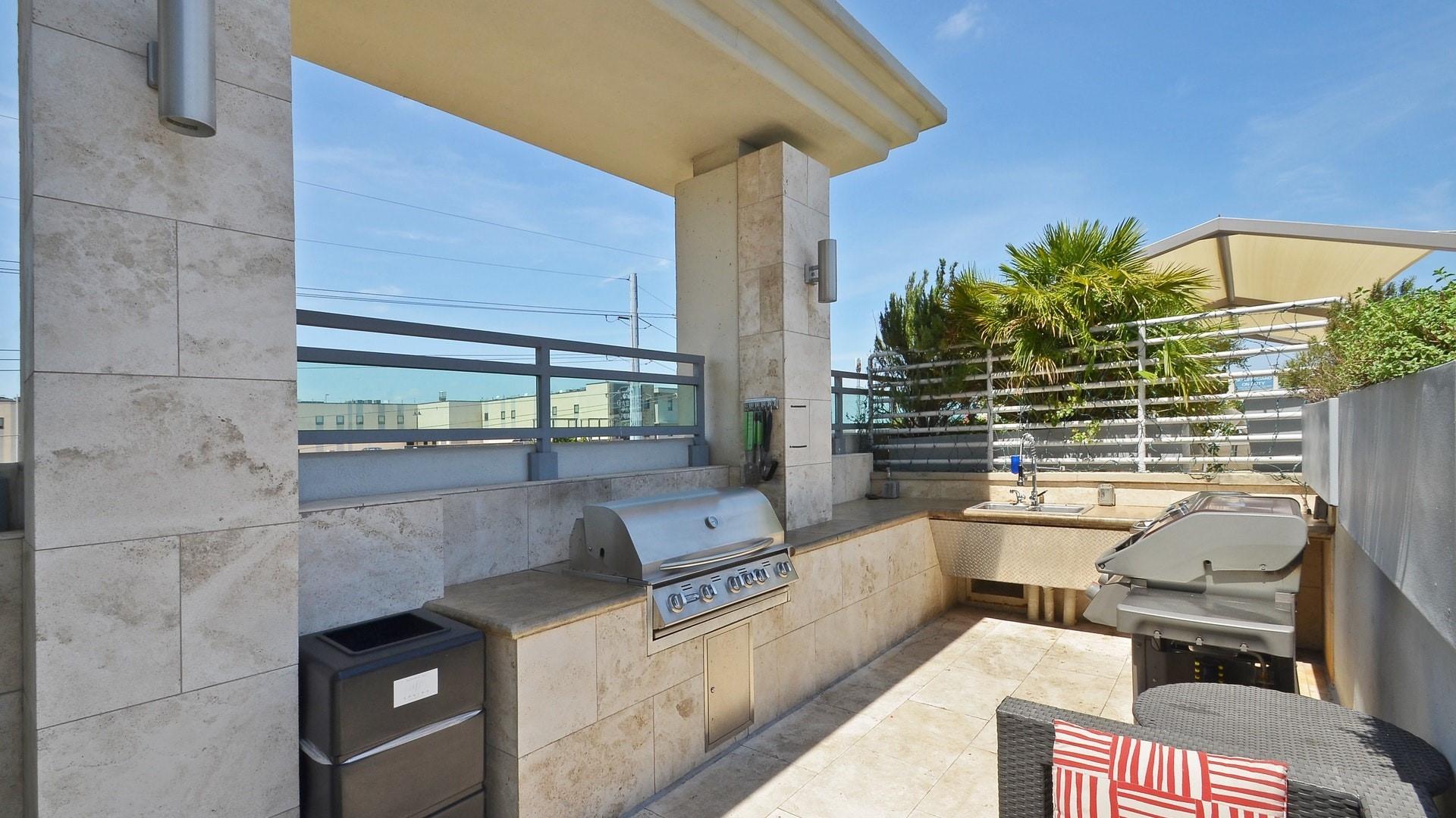 300 Bowie St # 1707, Austin, TX 78703