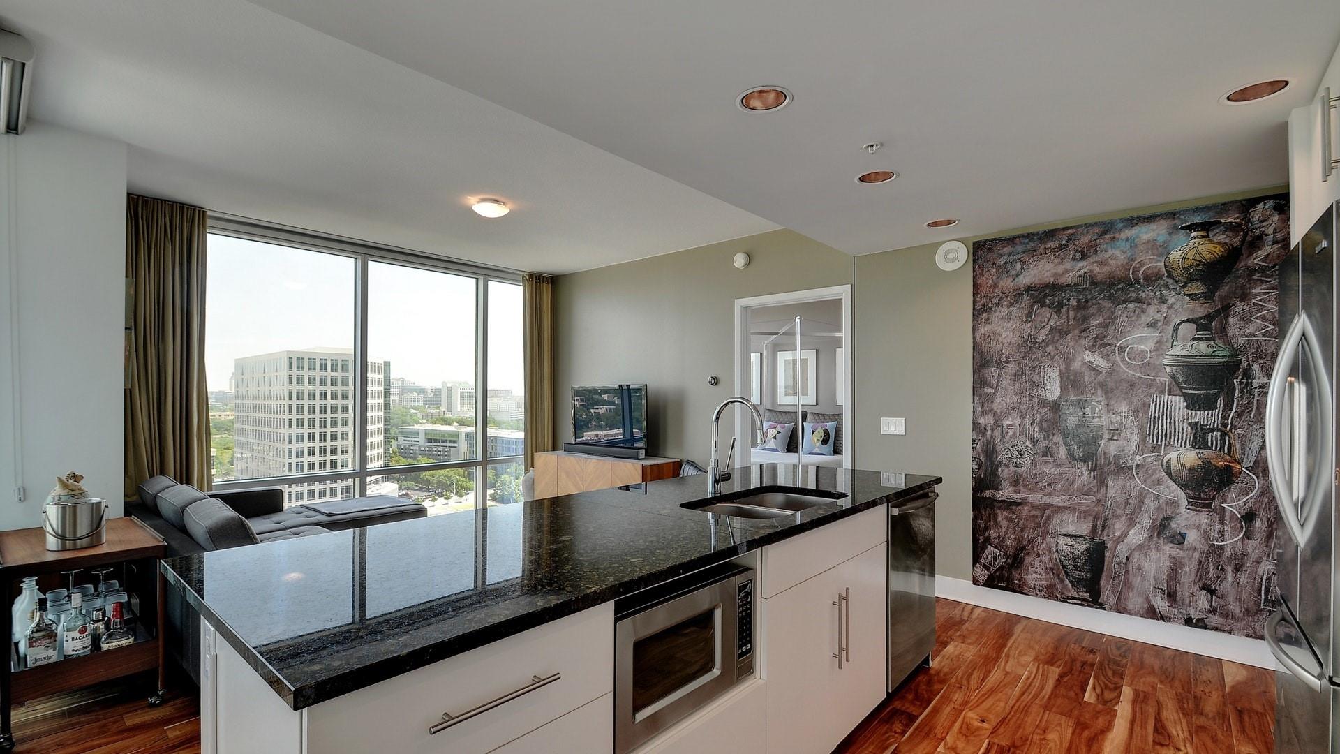 300 Bowie St # 1707, Austin, TX 78703