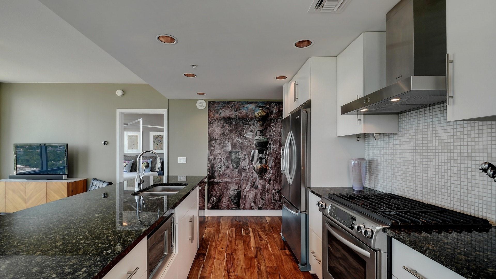 300 Bowie St # 1707, Austin, TX 78703