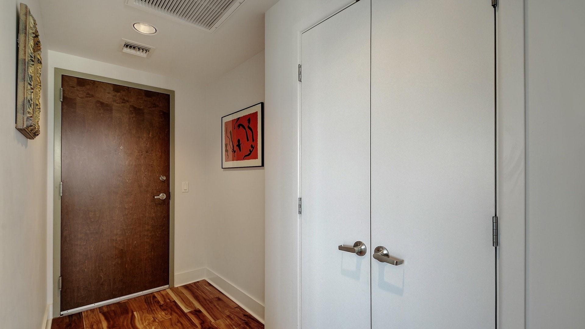 300 Bowie St # 1707, Austin, TX 78703