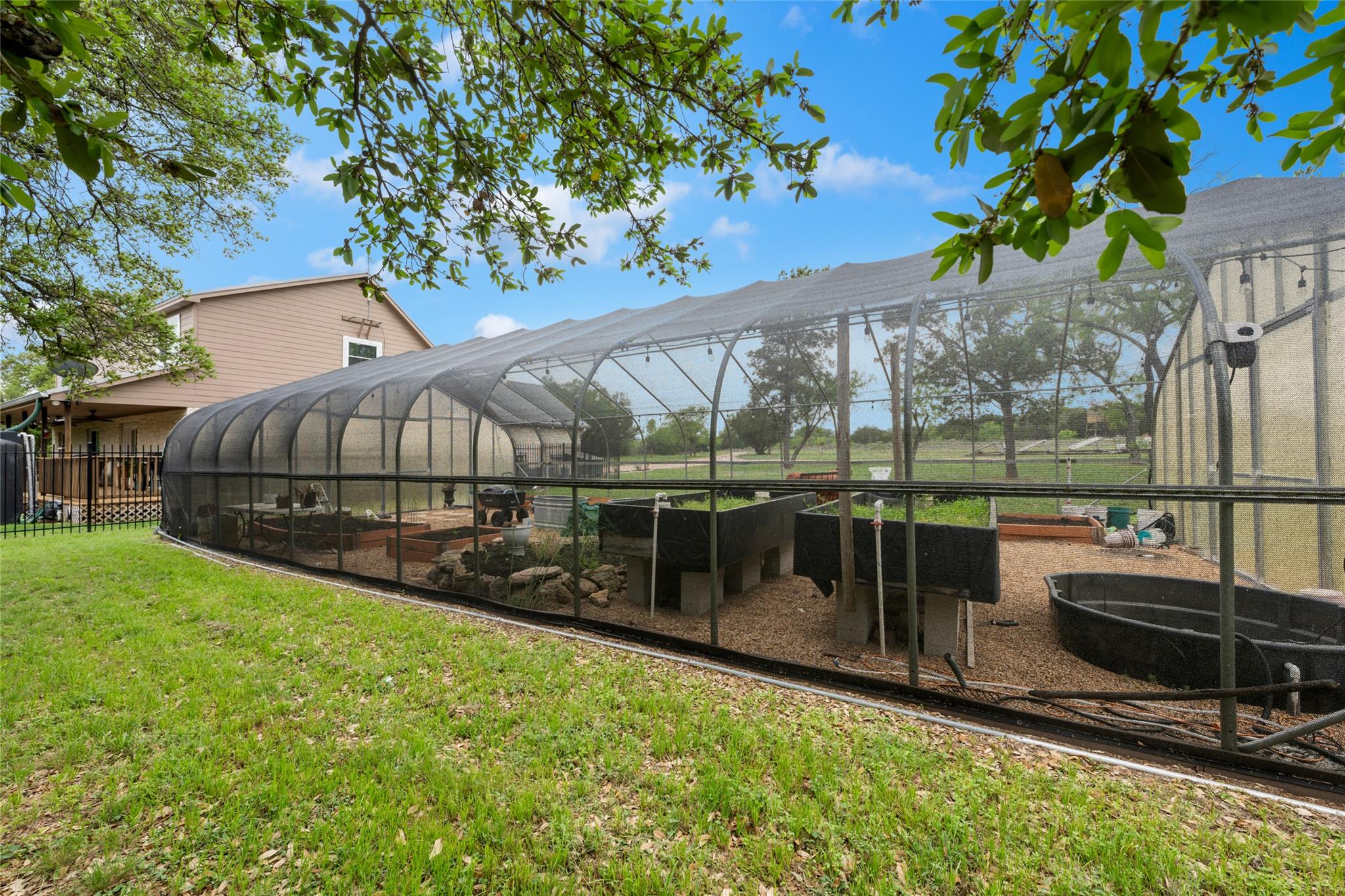 260 County Road 413, Spicewood, TX 78669
