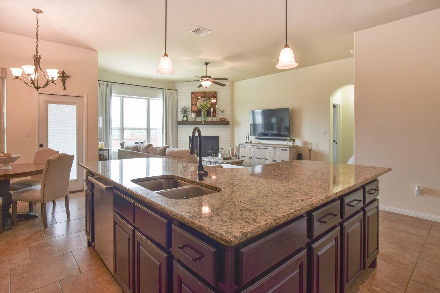 127 Lightfoot Trl, Bastrop, TX 78602