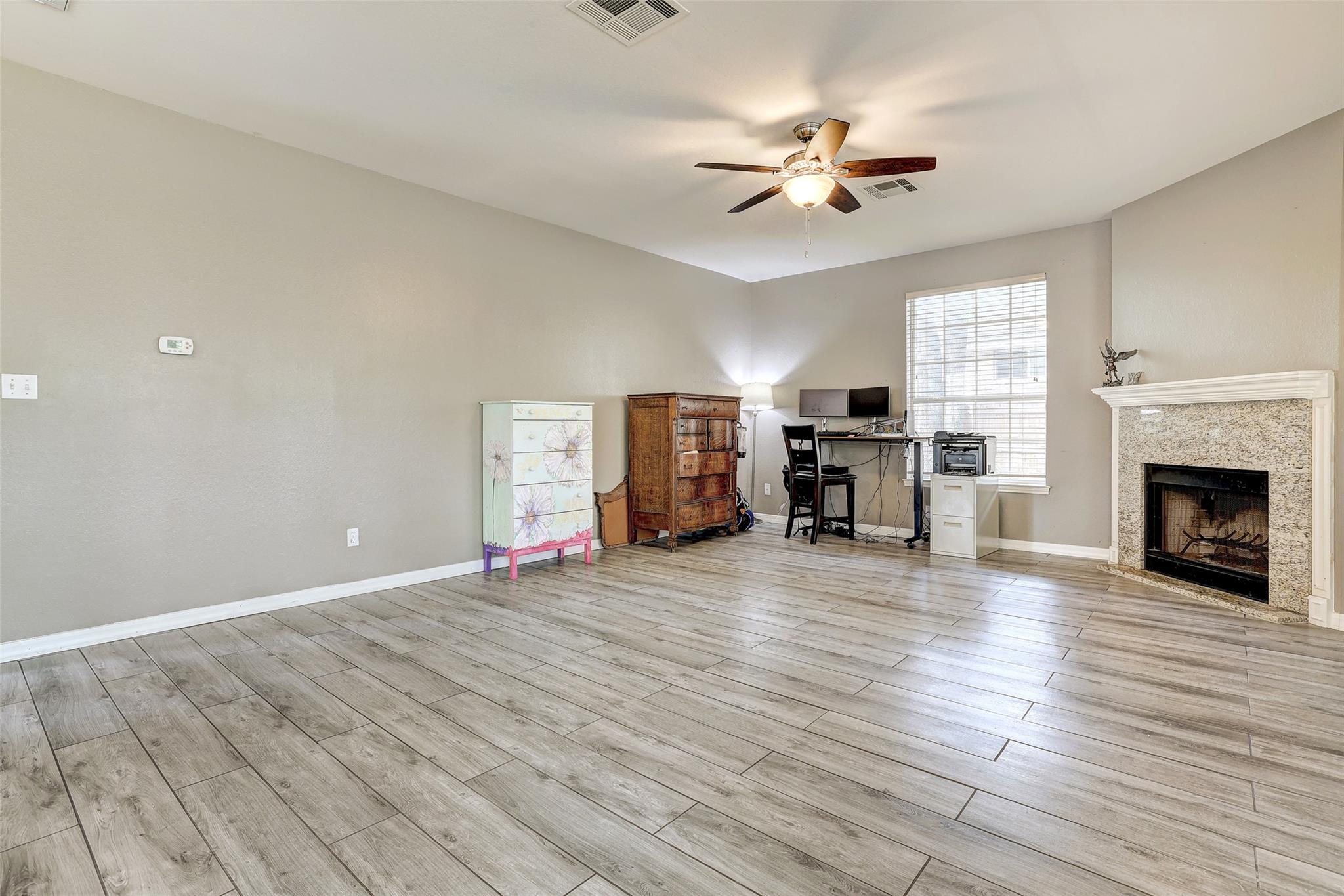 30003 Oakland Hills Dr, Georgetown, TX 78628