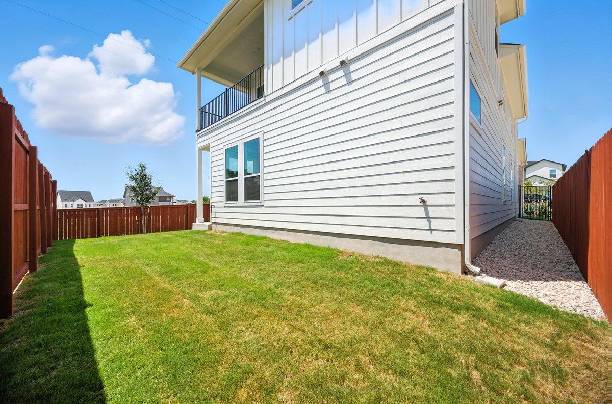 12105 Cearley Dr, Austin, TX 78758