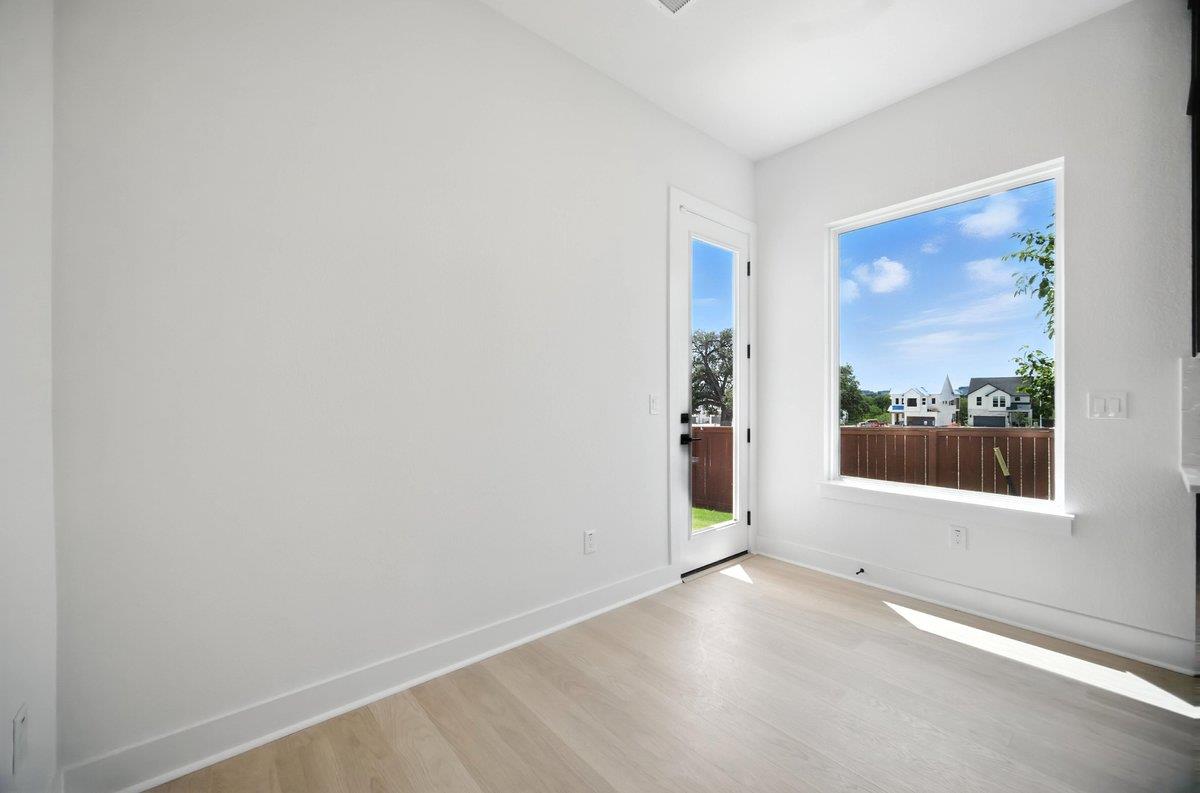 12105 Cearley Dr, Austin, TX 78758