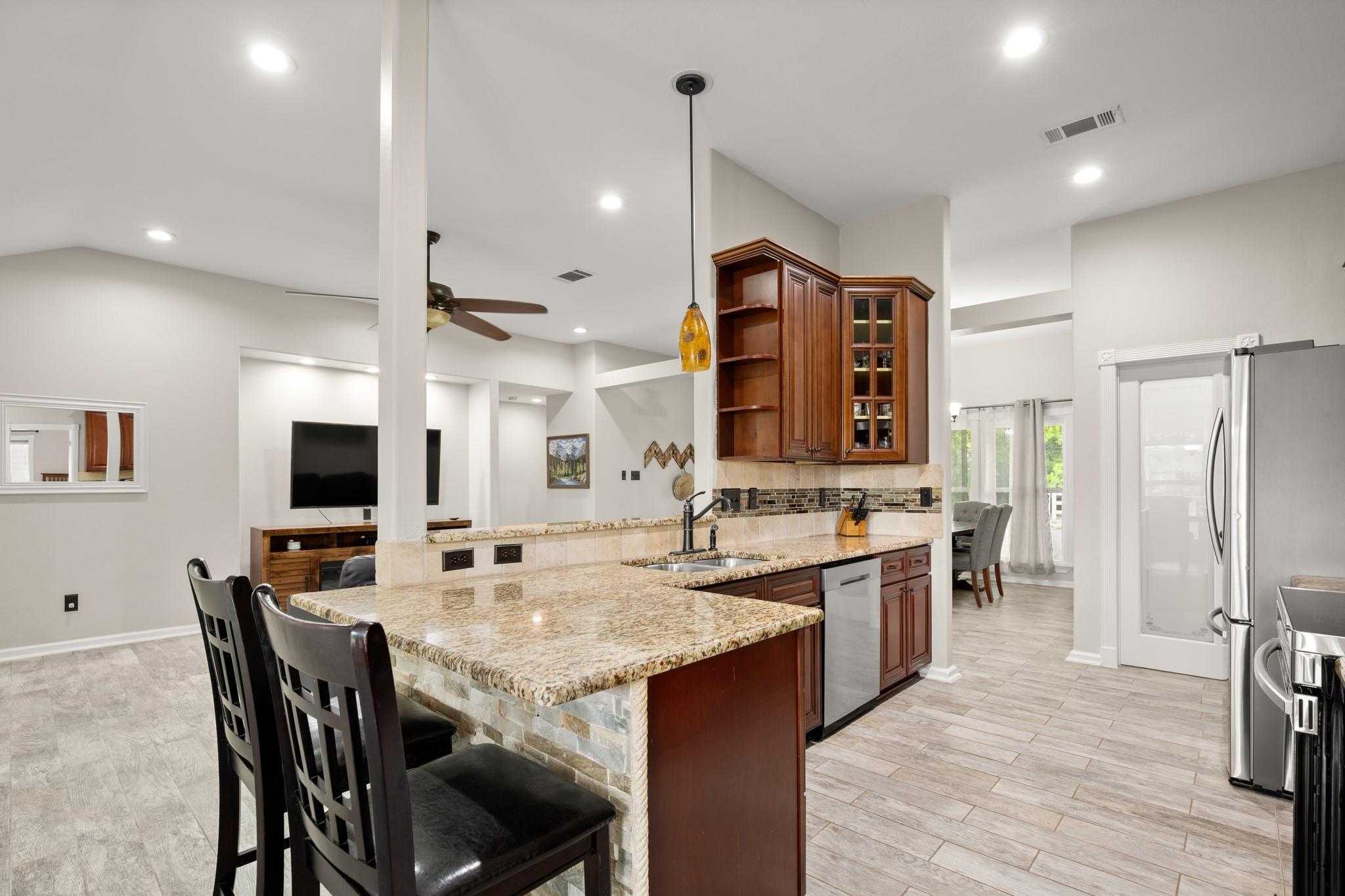 1555 County Road 256, Liberty Hill, TX 78642