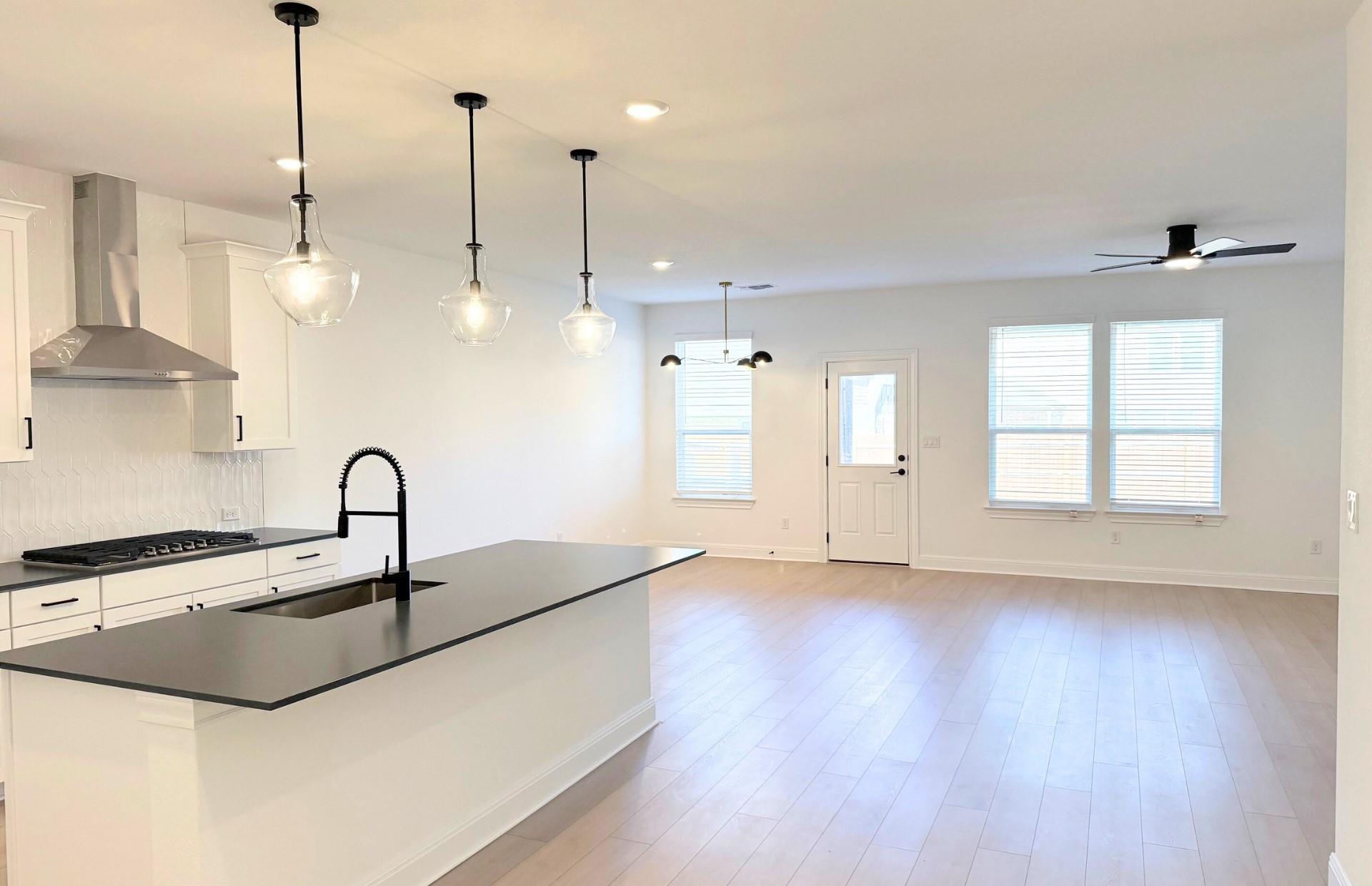 12104 Bacalar Bnd, Manor, TX 78653