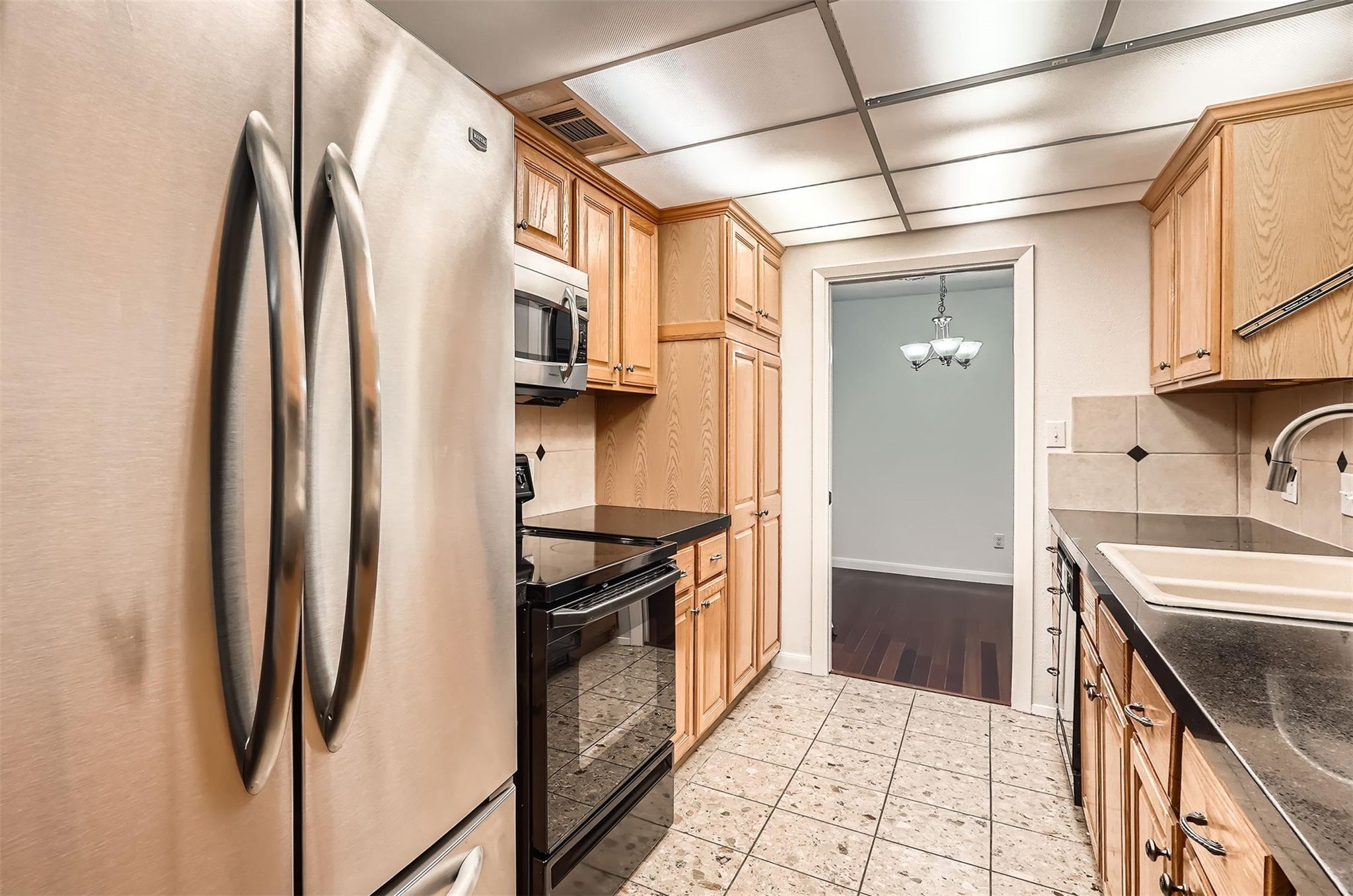 6609 Valleyside Rd, Austin, TX 78731