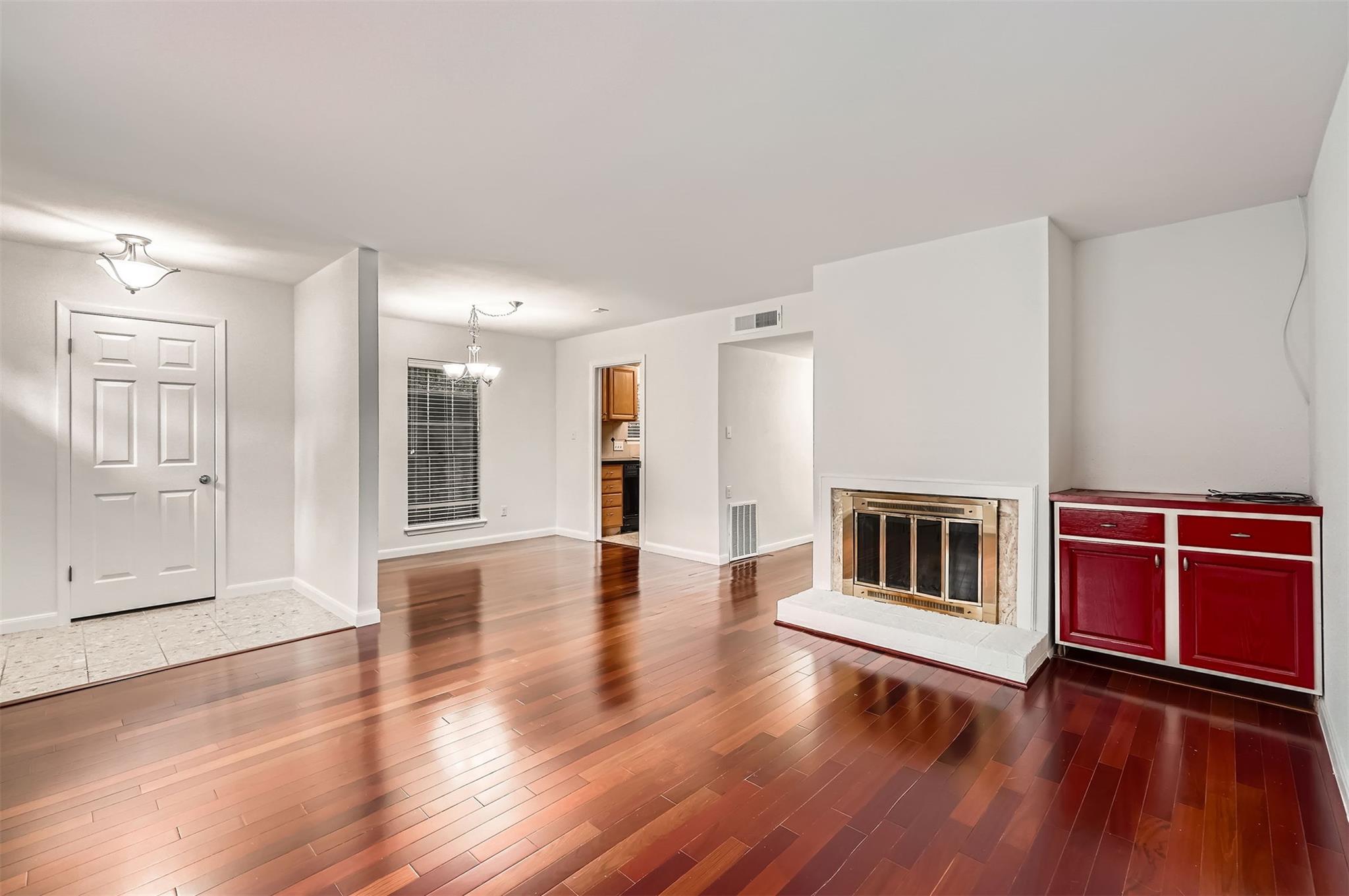 6609 Valleyside Rd, Austin, TX 78731