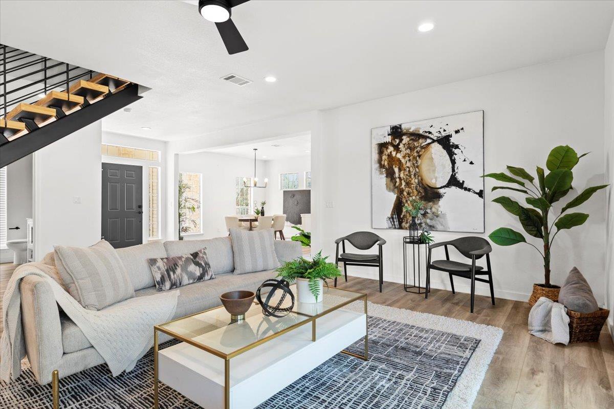 310 Saddle Blanket Dr, Dripping Springs, TX 78620