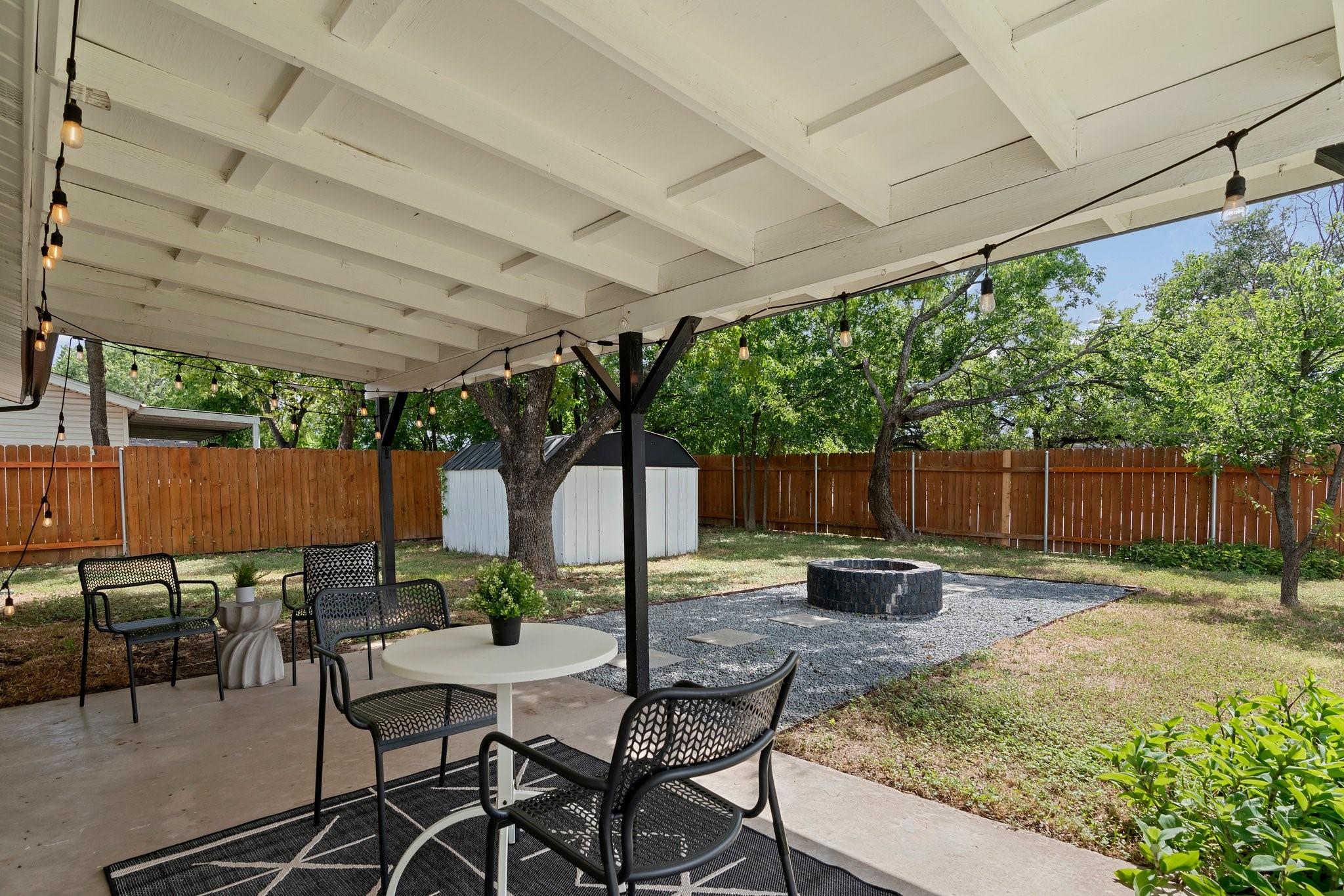 8700 Colonial Dr, Austin, TX 78758