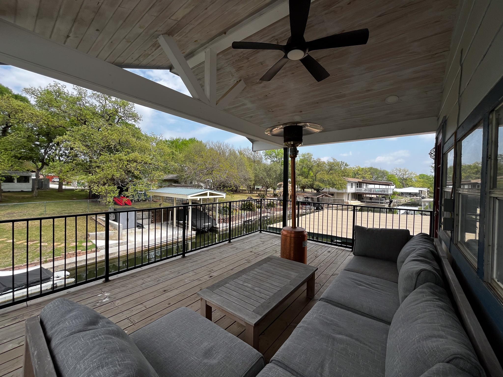 421 E Briarway Dr, Marble Falls, TX 78654
