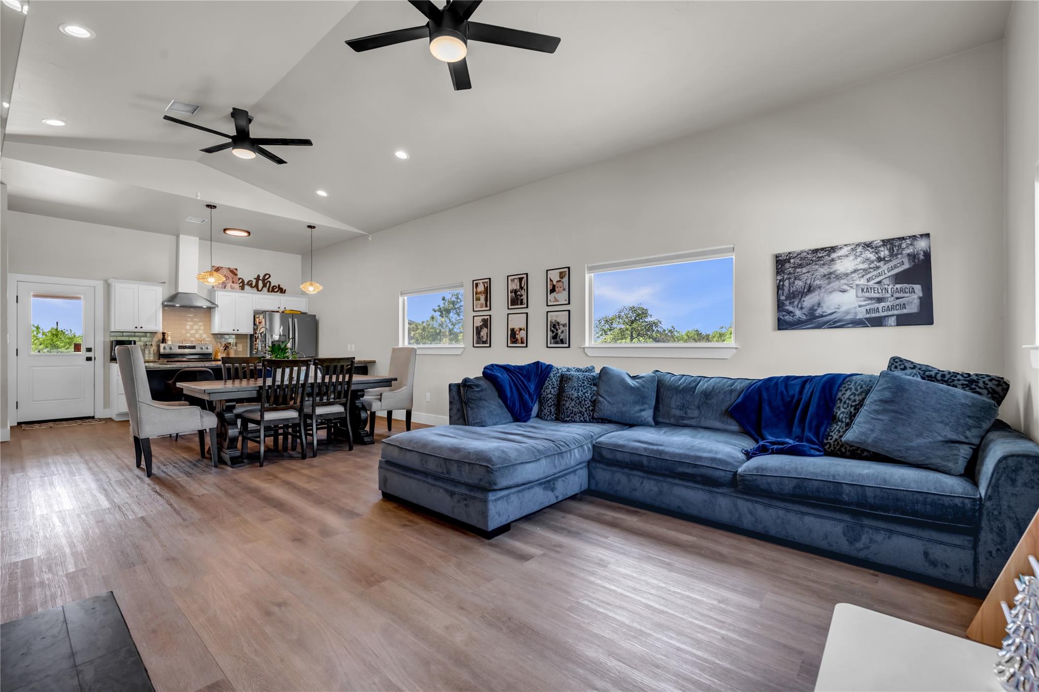 230 Rosehill Dr, Granite Shoals, TX 78654